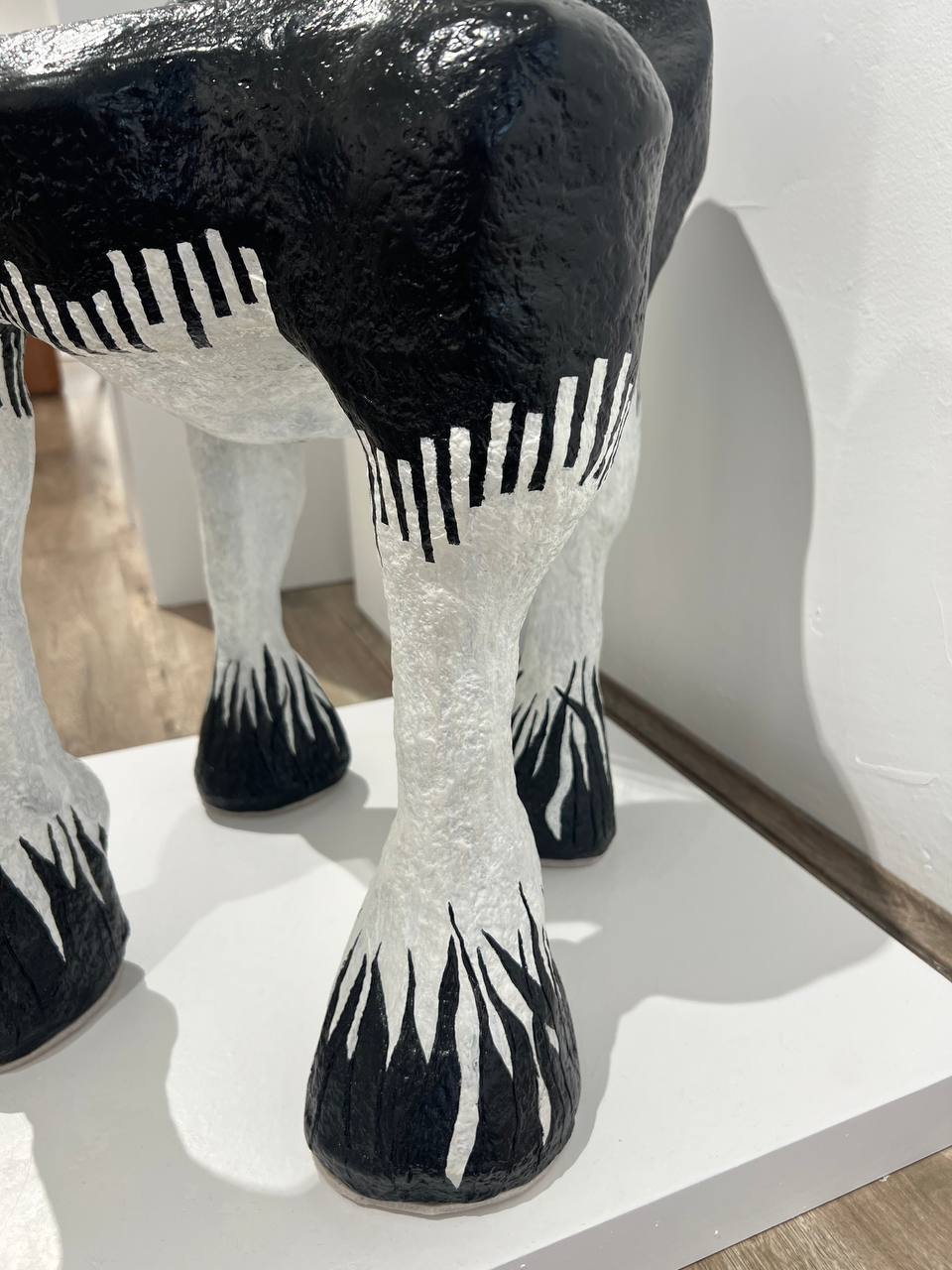 Pony Chair – A Fusion of Texture and Tradition