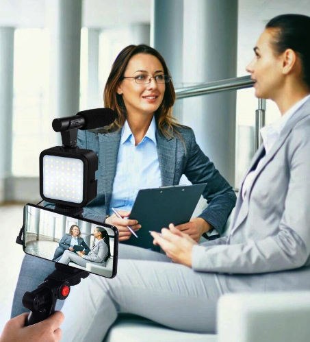Professional Vlogging Kit With Tripod LED Video Light And Phone Holder