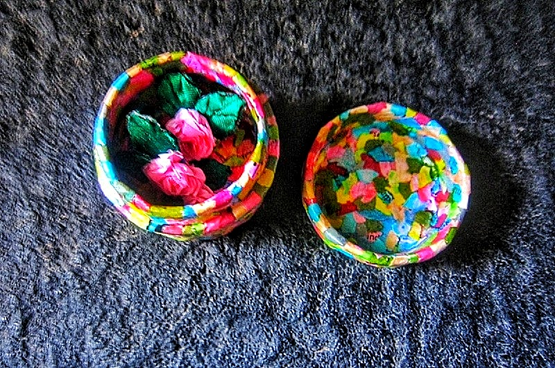 Colorful jewelry box,Recycled paper craft,Mini vibrant box,Joyful ring box,Mini jewelry box,Party color jewelry keeping,Recycled jewelry box,Circle mini jewelry box