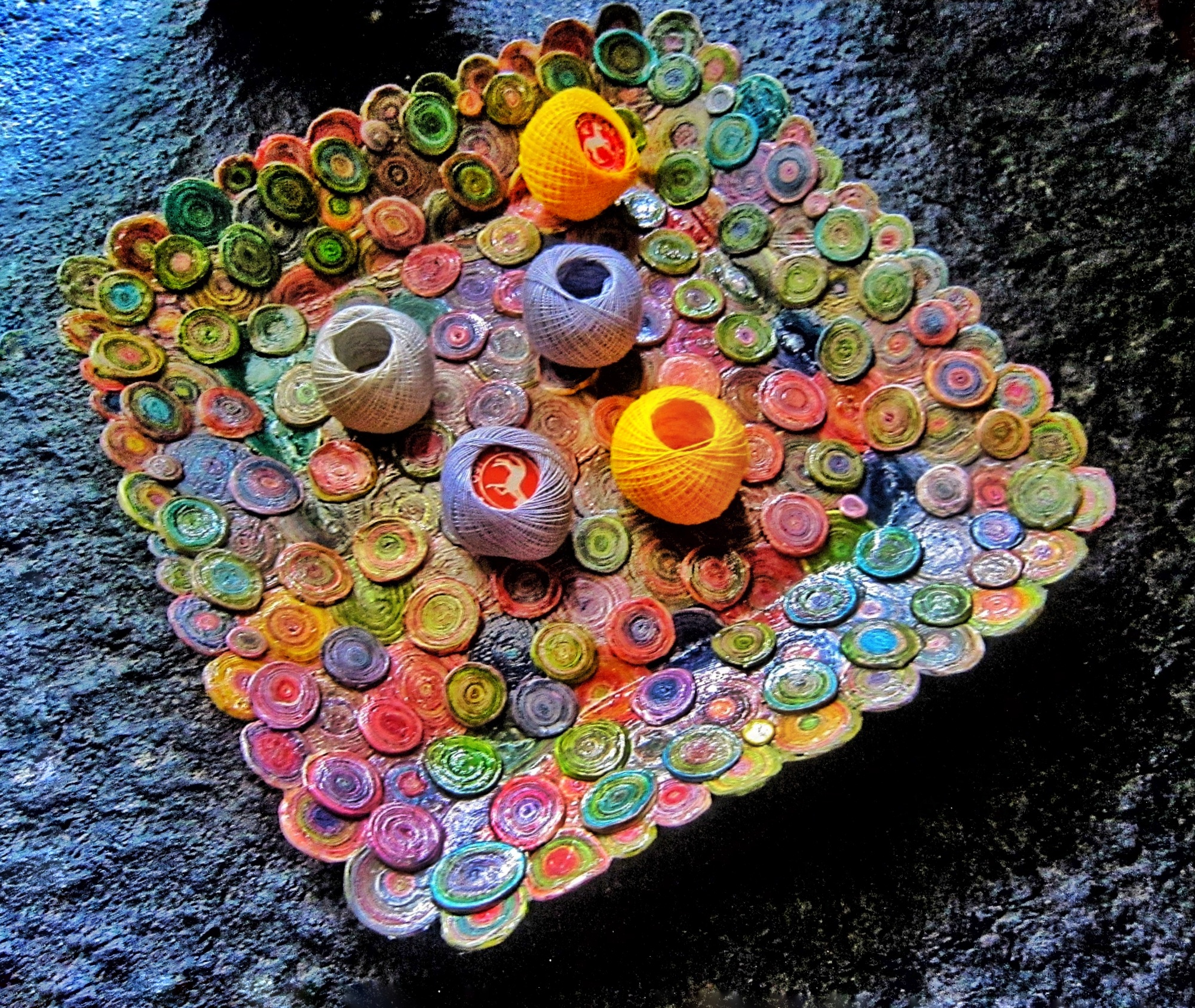 Recycle paper quilling plate,Paper quilling,Square plate decor,Paper decorative,Summer plate decor,Cheerful decoration,Square decor,Recycle.