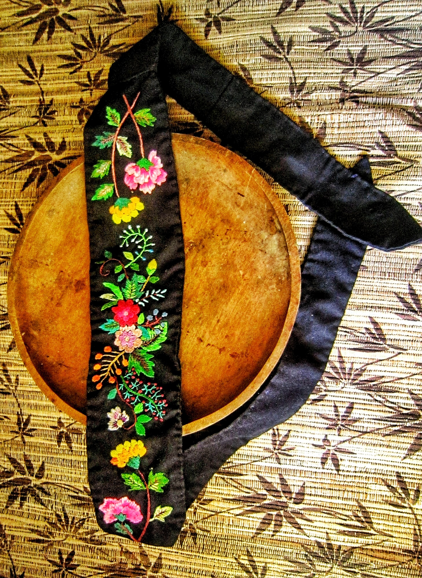 Recycled fabric hand embroidery hair band,Needle art accessories,Recycle fabric,Satin stitch,Embroidery recycle,Black embroidery,Art recycle
