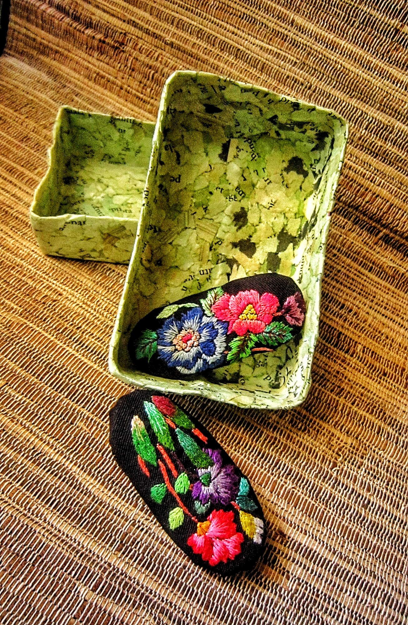 Recycled fabric hand embroidery,Black recycle fabric,Hand embroidery flower accessories,One set flower jewelry,Flower accessories handmade 