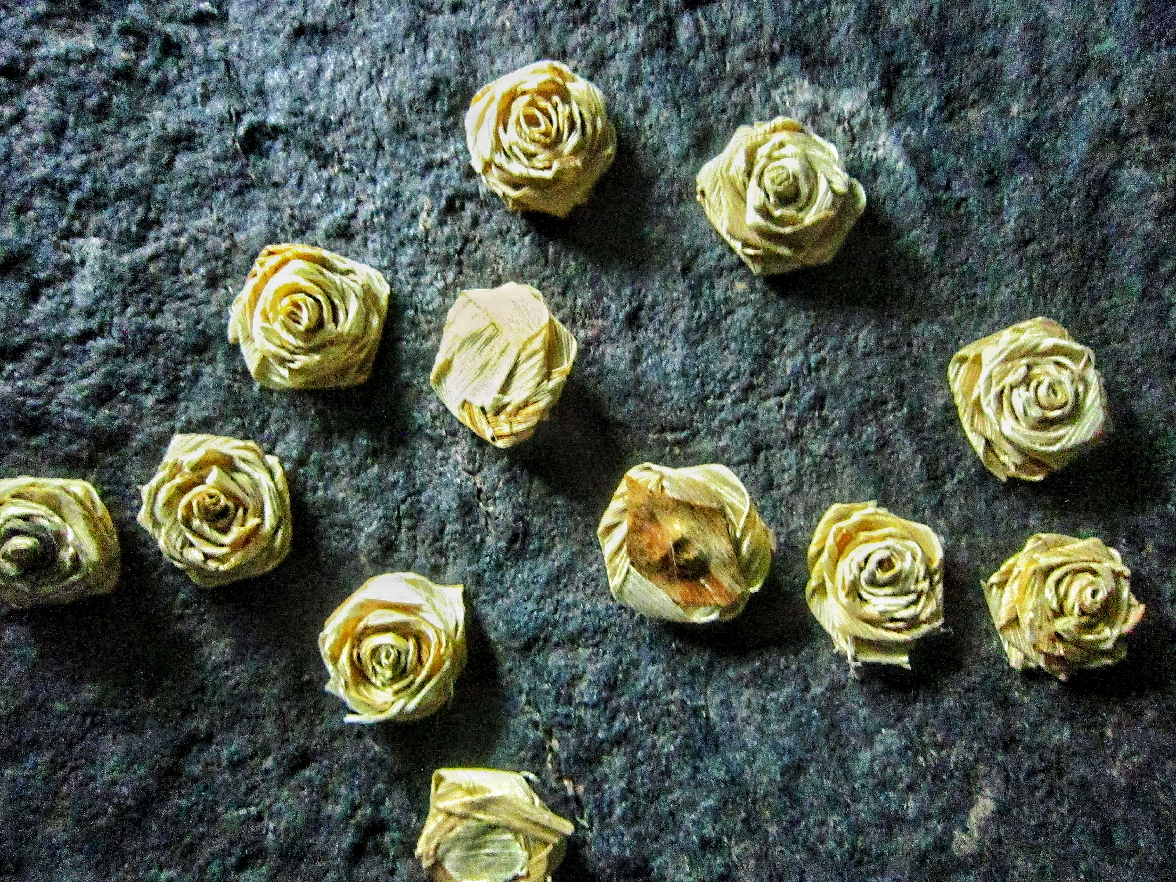 Corn husk rose flower,Natural roses,Sustainable ornament,Natural party decor,White rose,Corn husk rose ornament,One set rose decor,Eco roses