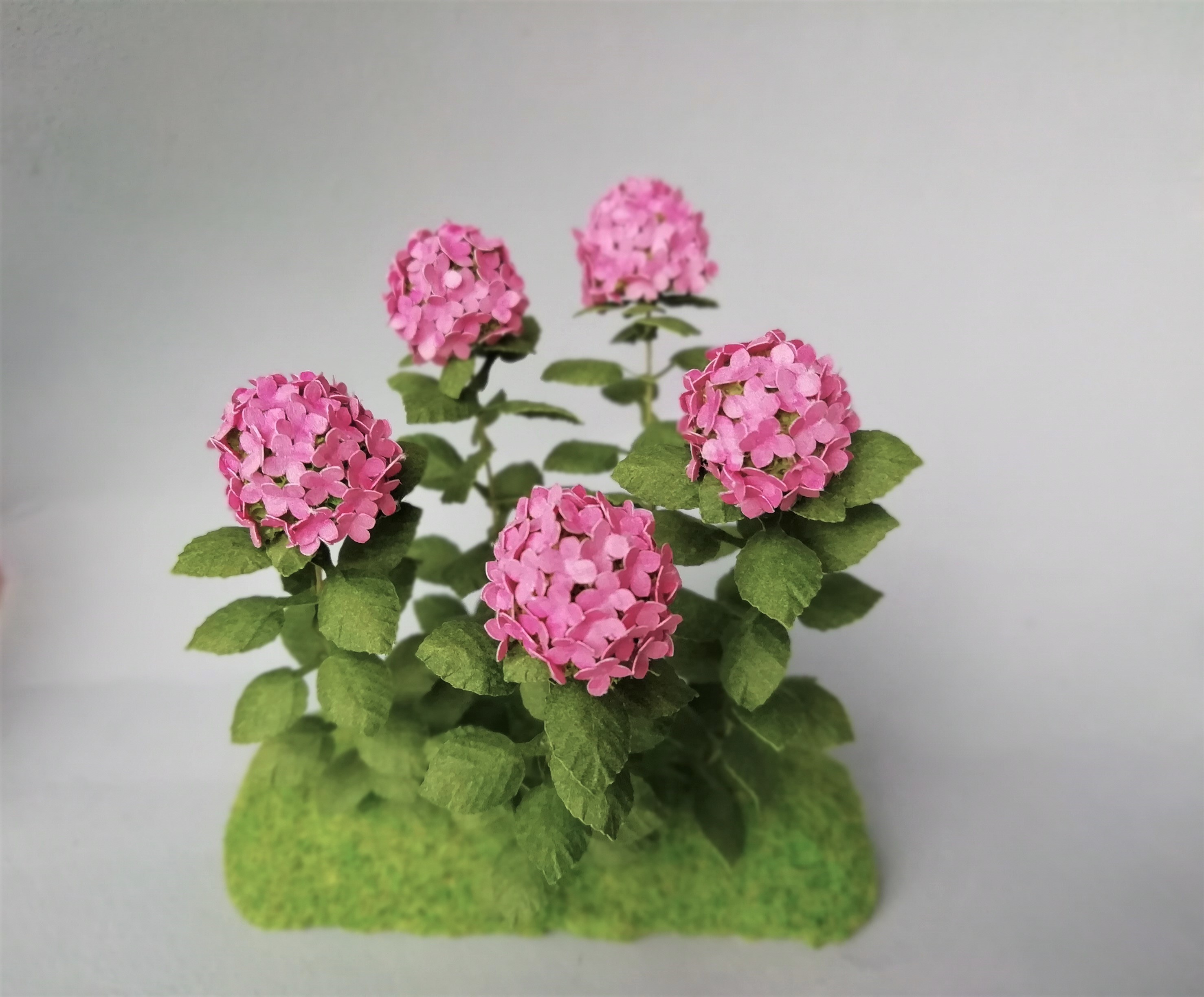 Kit Pink Hydrangea flower dollhouse Miniature paper craft garden flower shop, scale 1:12, DIY