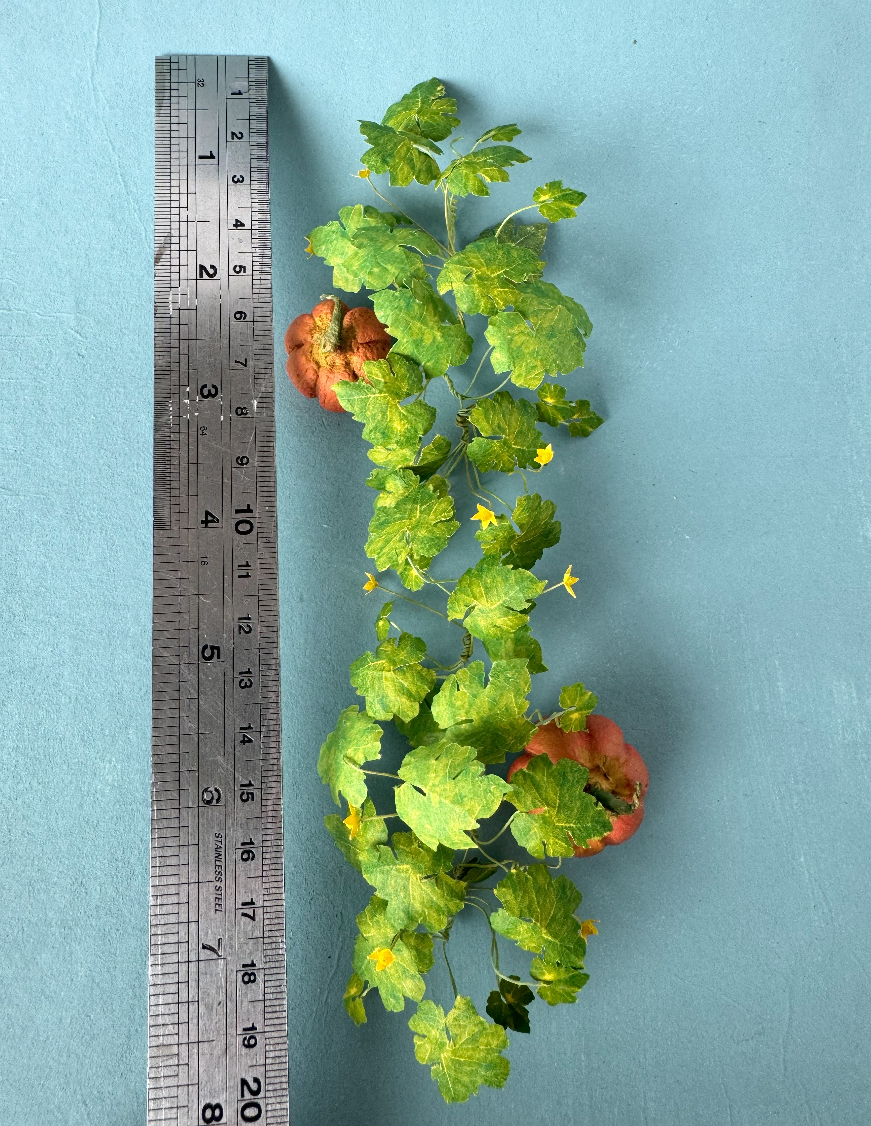 Pumpkin Patch leaves Miniature 1:12 
