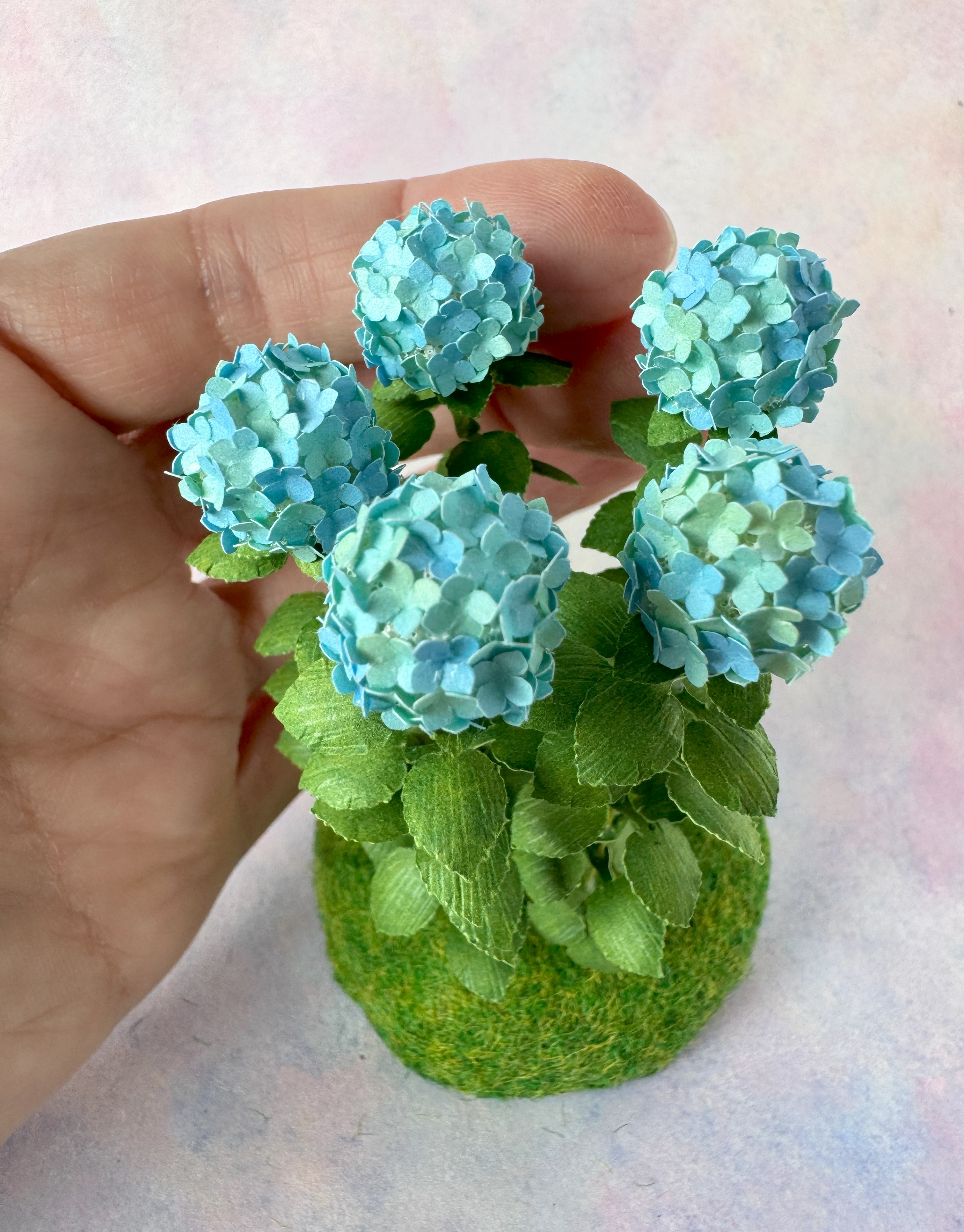 Kit Variegated Blue/Green Hydrangea flower dollhouse Miniature paper craft garden flower shop, scale 1:12, DIY