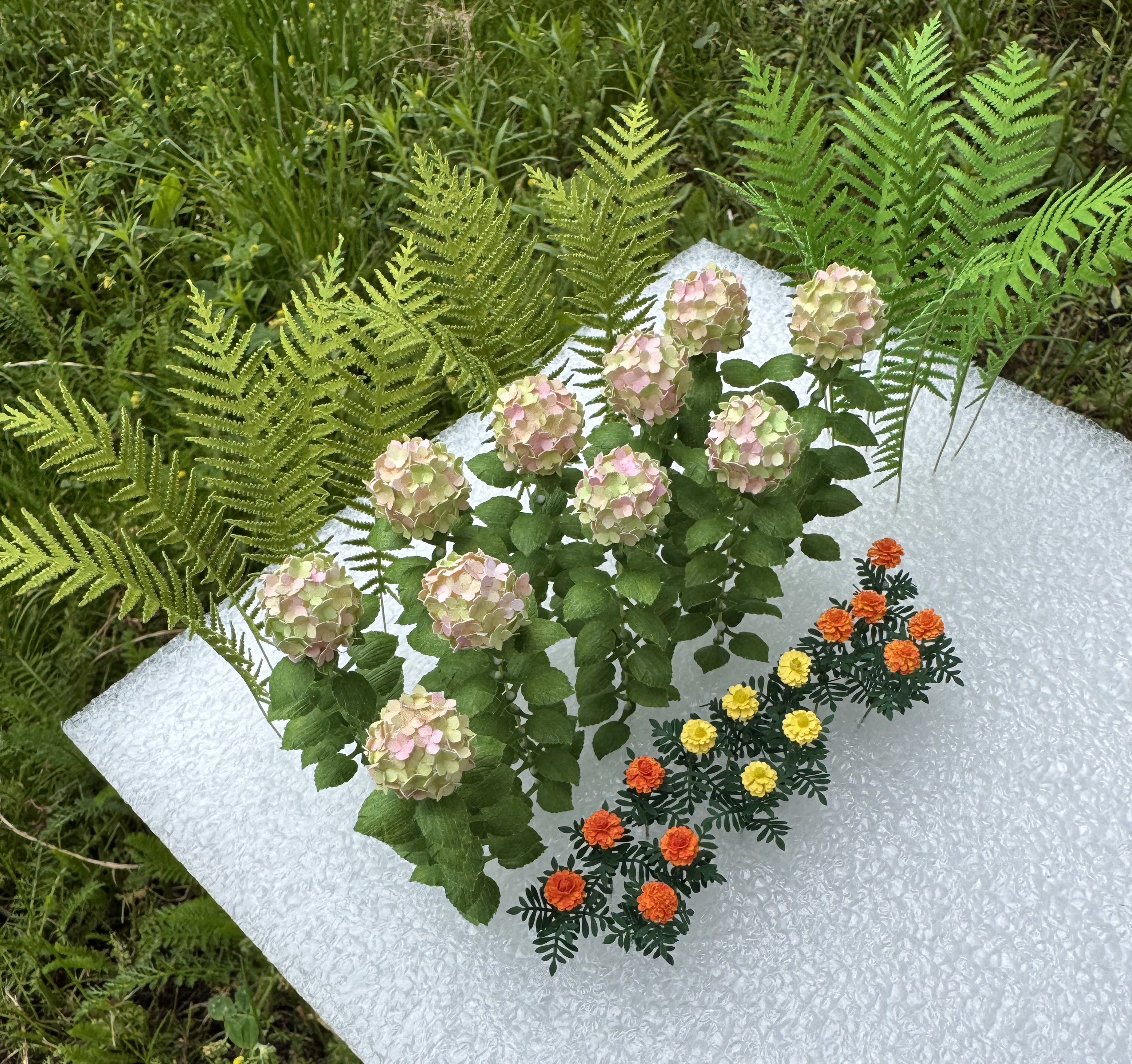 Miniature Hydrangea+Fern+Marigold set 1:12