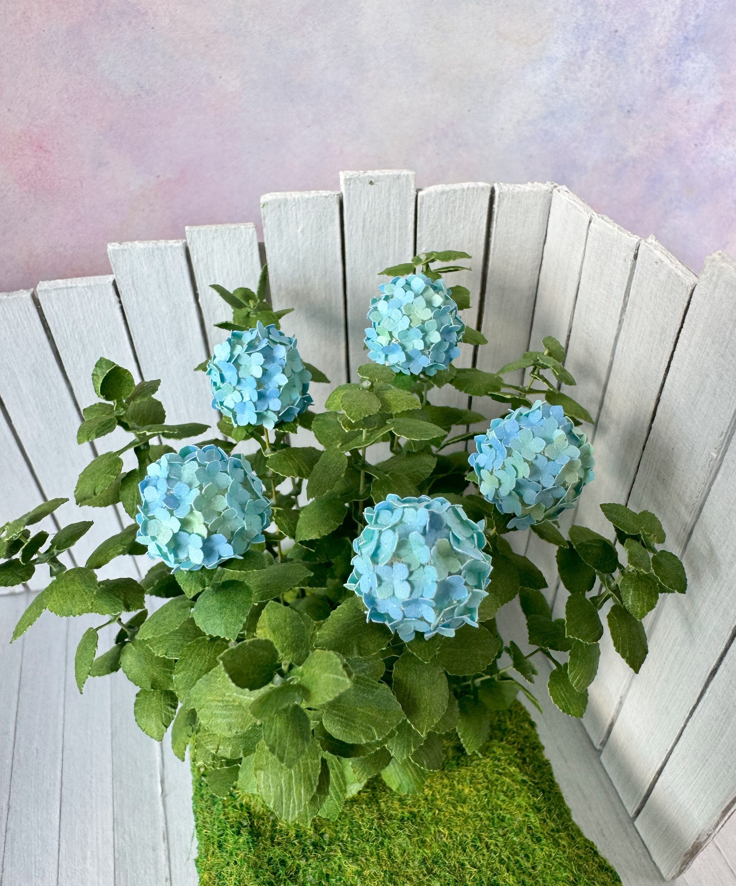 Variegated blue/green Hydrangea Bush miniature flowers 1:12