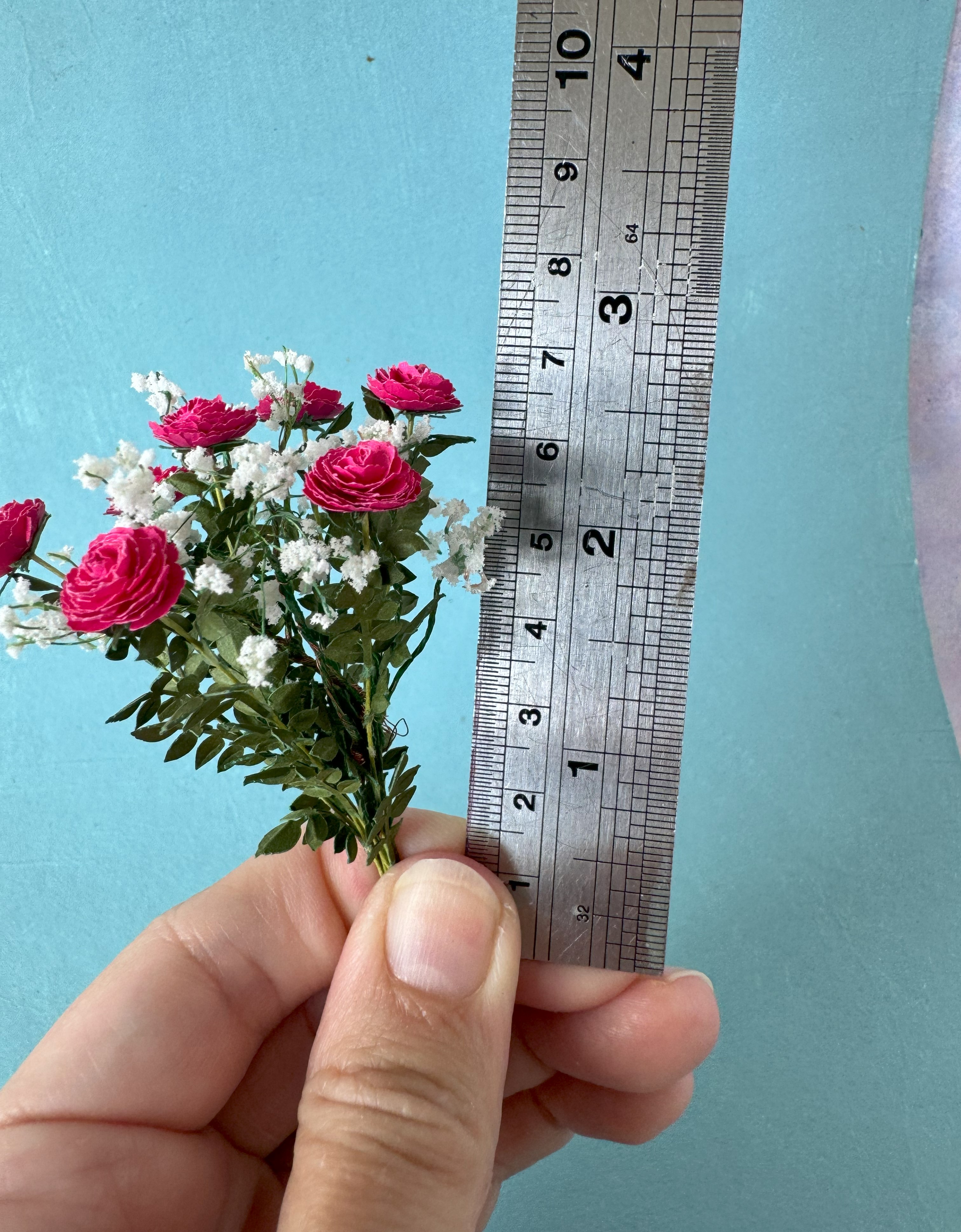 Bouquet of Gypsophila 7x Rose, flowers 1:12