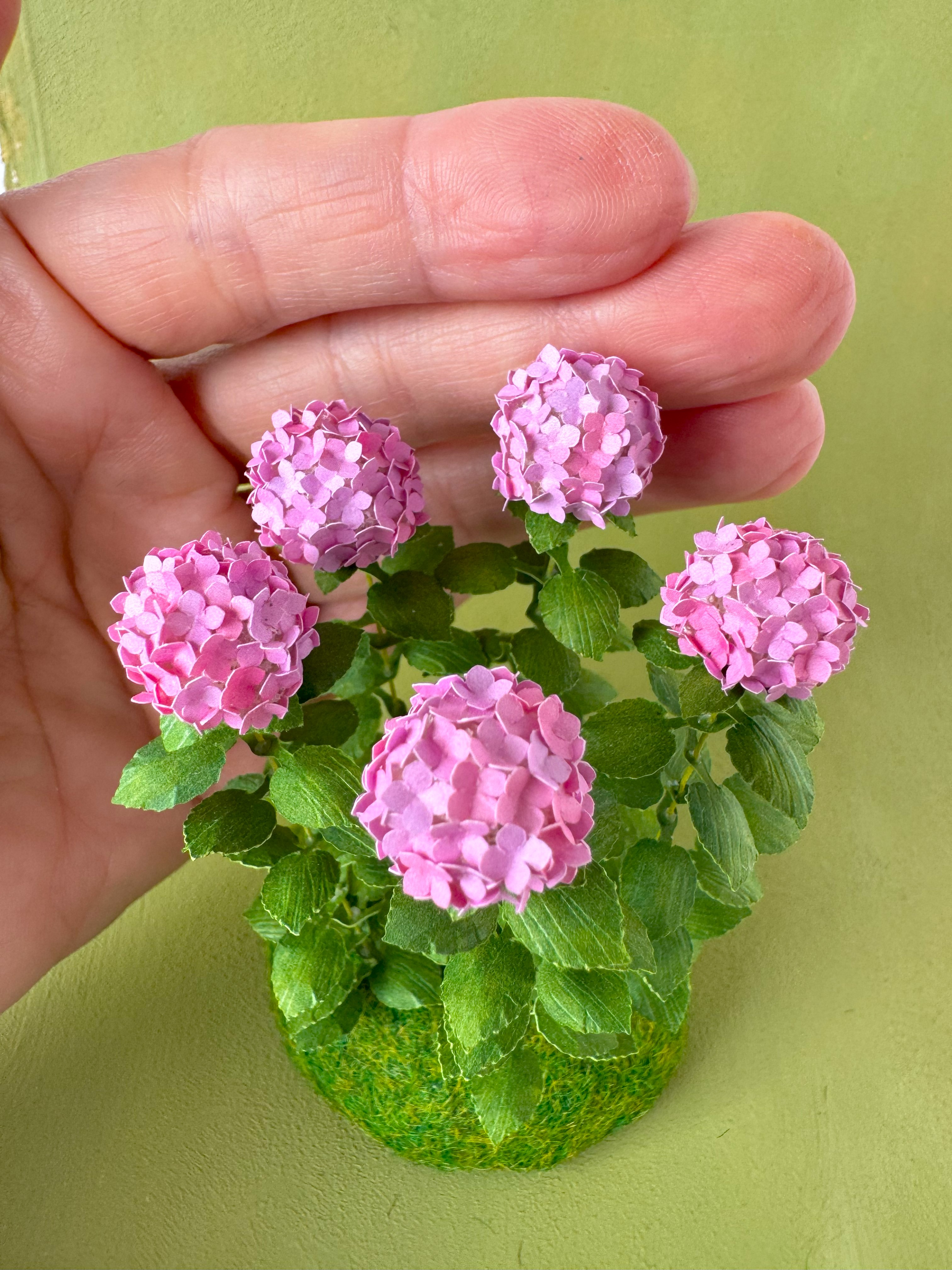 Kit Variegated Lilac/Pink Hydrangea flower dollhouse Miniature paper craft garden flower shop, scale 1:12, DIY