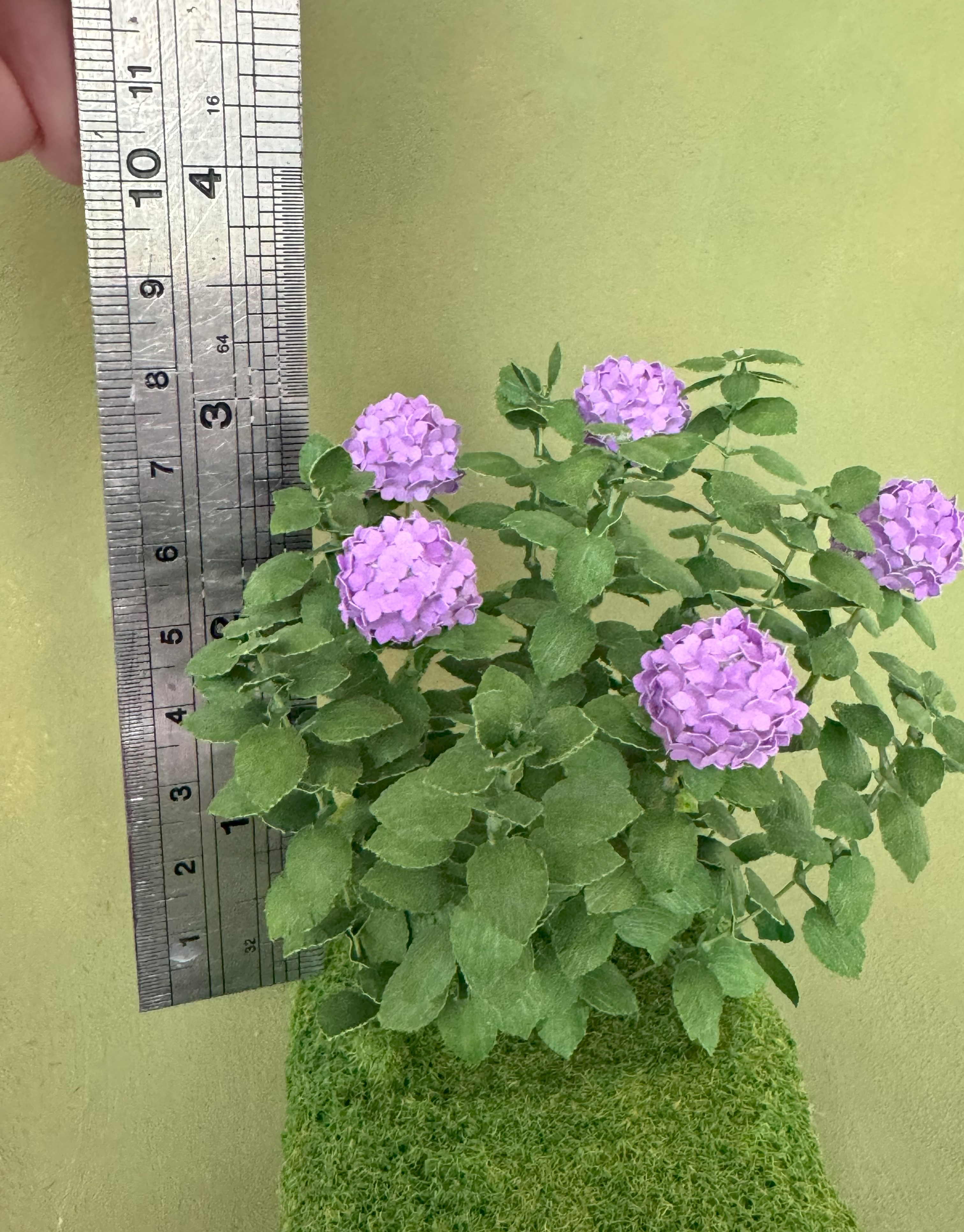Lilac Hydrangea Bush miniature flowers 1:12