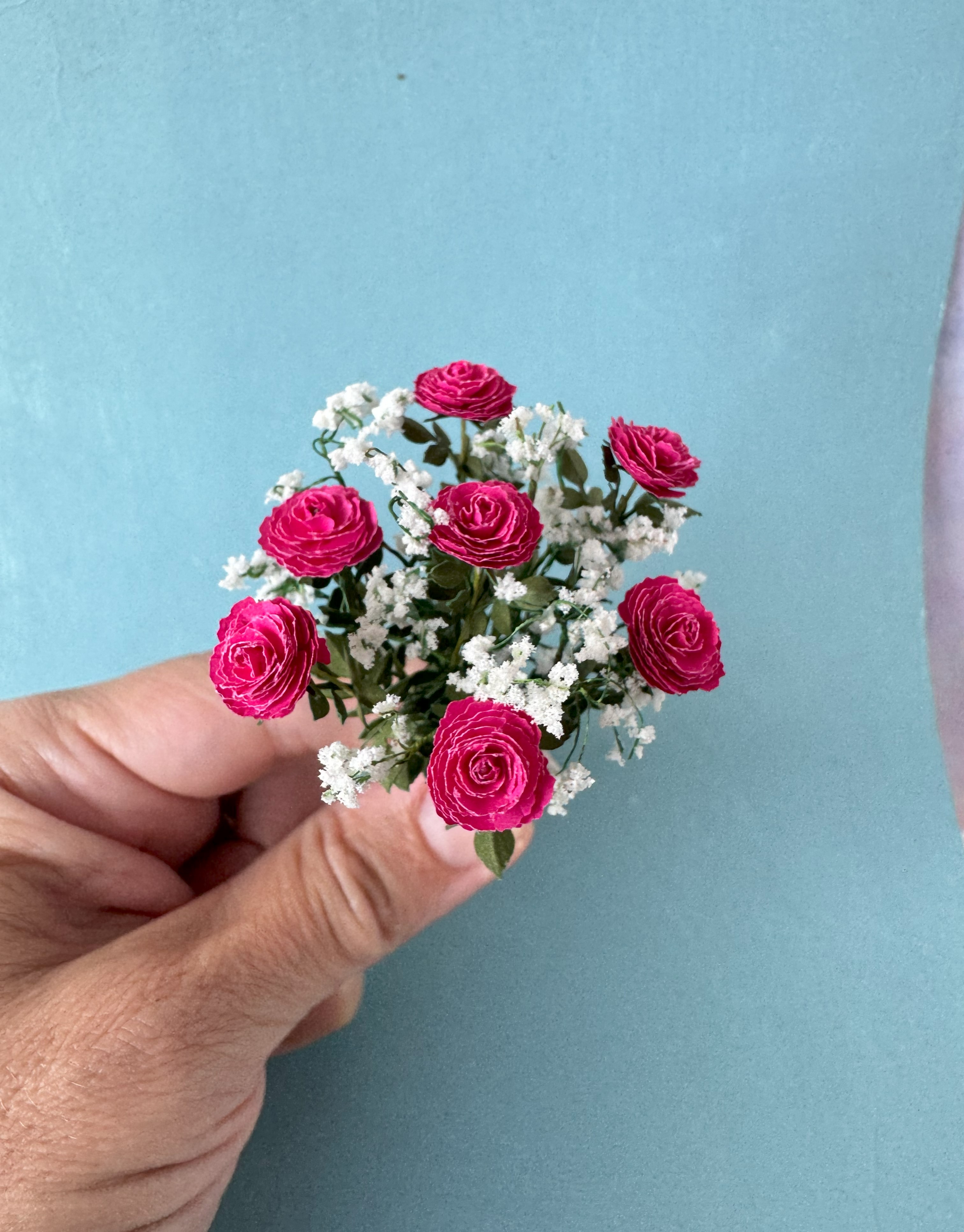 Bouquet of Gypsophila 7x Rose, flowers 1:12