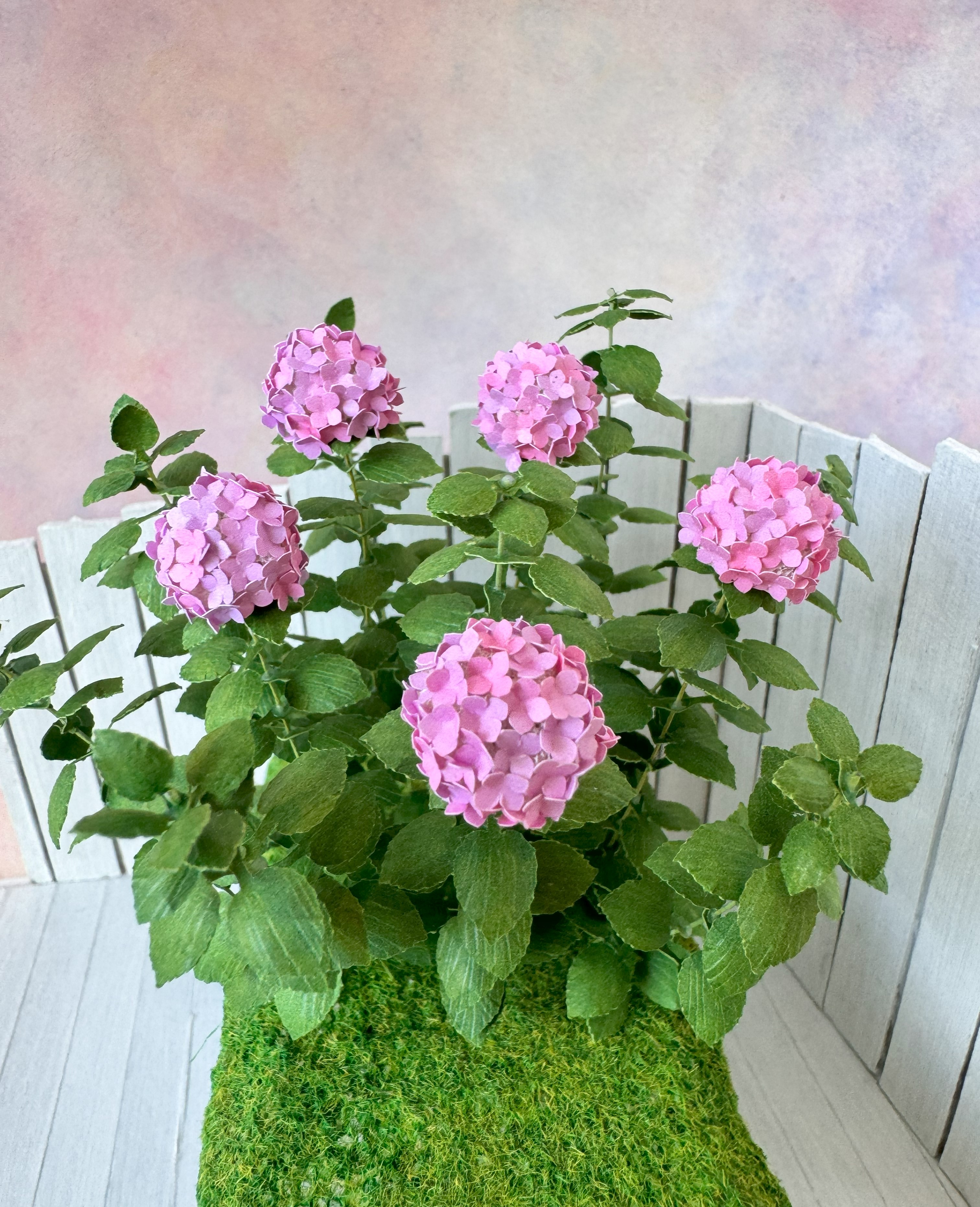 Kit Bush variegated Pink/Purple Hydrangea flower dollhouse Miniature paper craft garden flower shop, scale 1:12, DIY Hedge