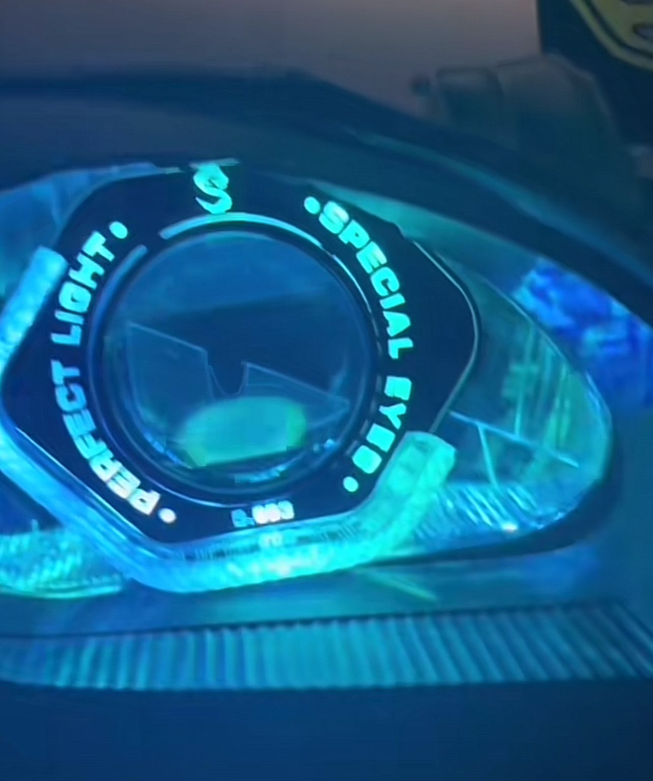 تعديل ليتات مخصص تحكم موبايل