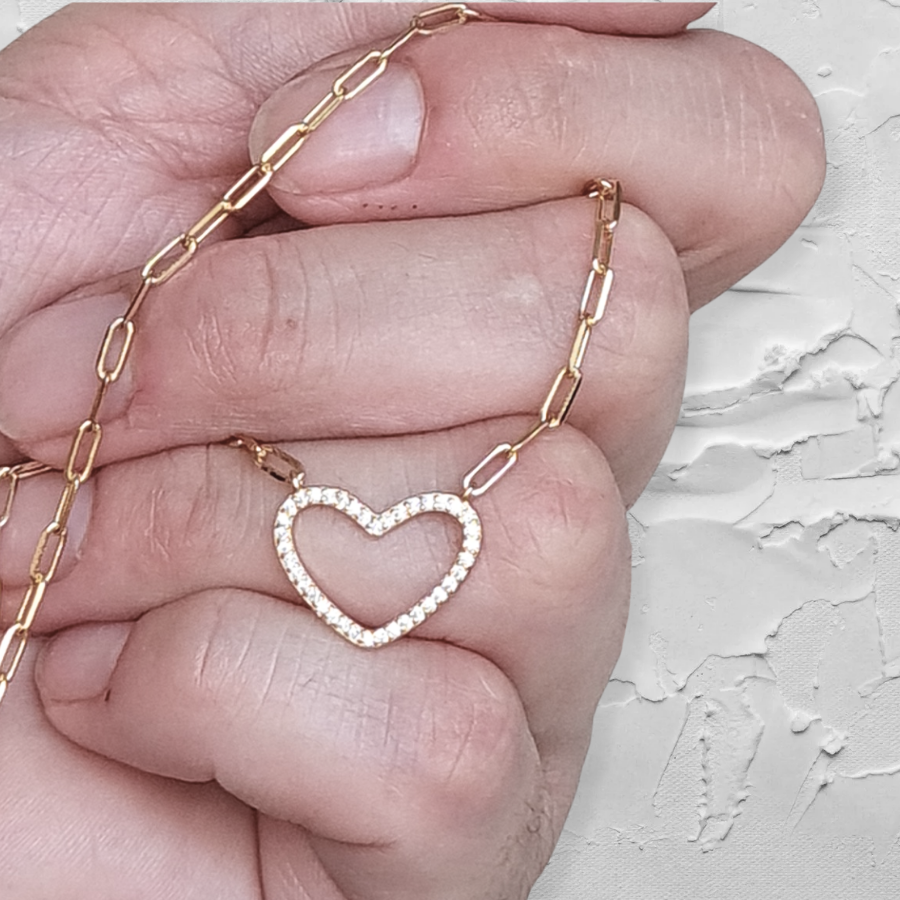 Collar con dije de corazón en Plata 925 Dorada