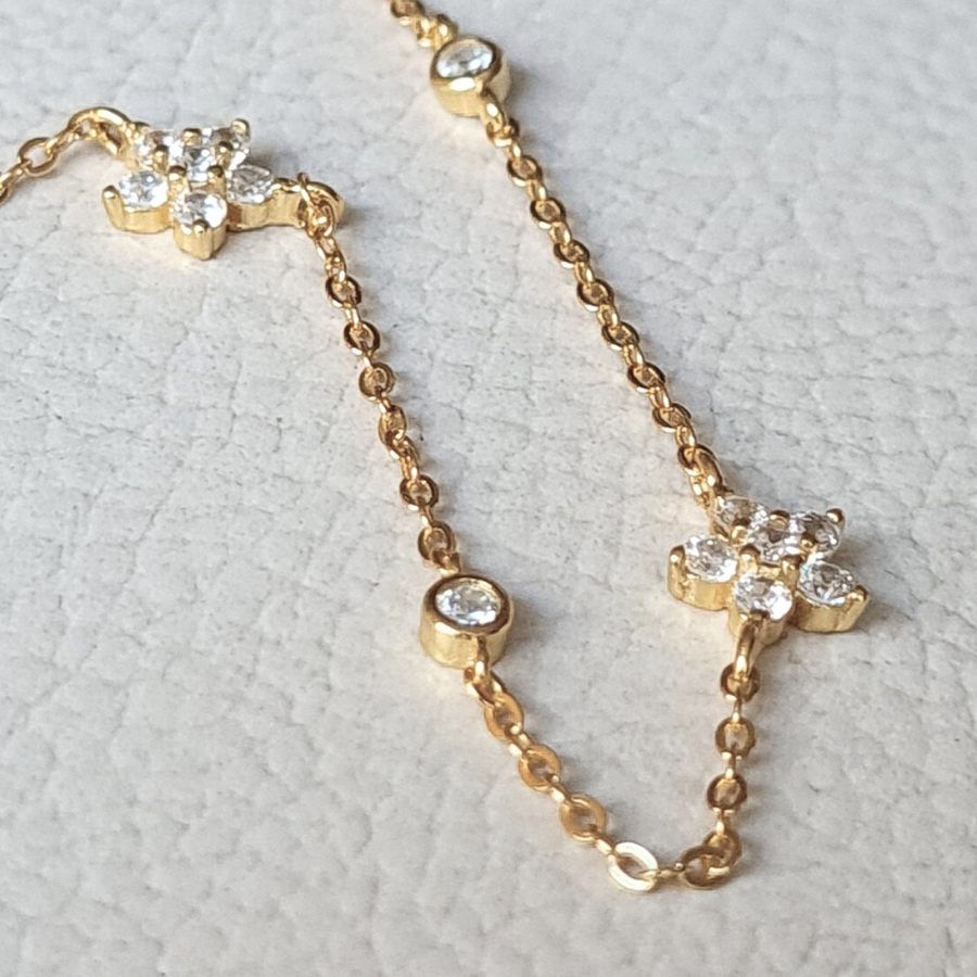 Collar con estrellas de cubics en Plata 925 Dorada