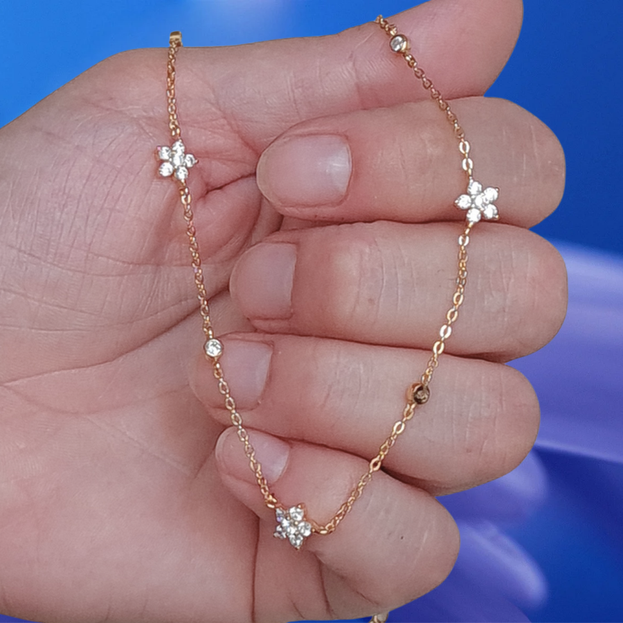 Collar con estrellas de cubics en Plata 925 Dorada