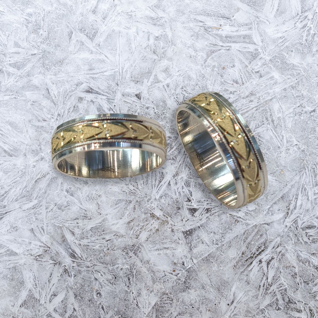 Alianzas de Oro 18k y Plata 925 facetadas