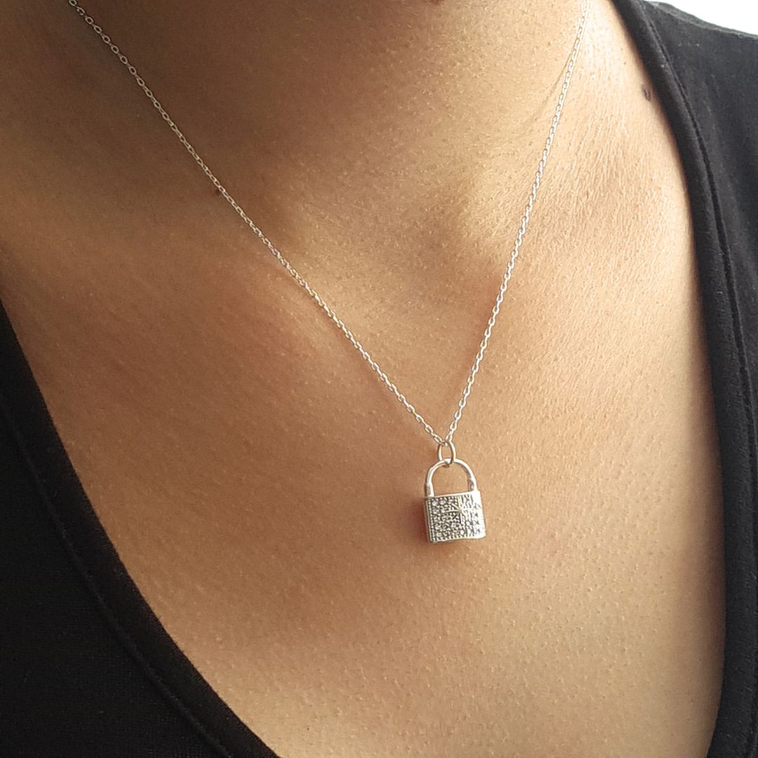 Collar candado Plata 925 Dorada
