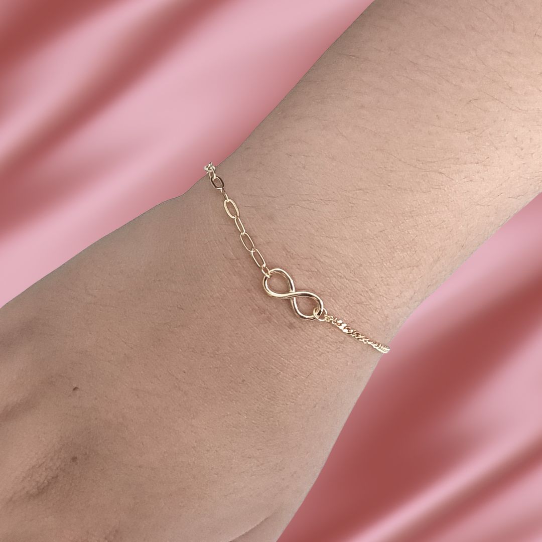 Pulsera con infinito de Plata 925 Dorada