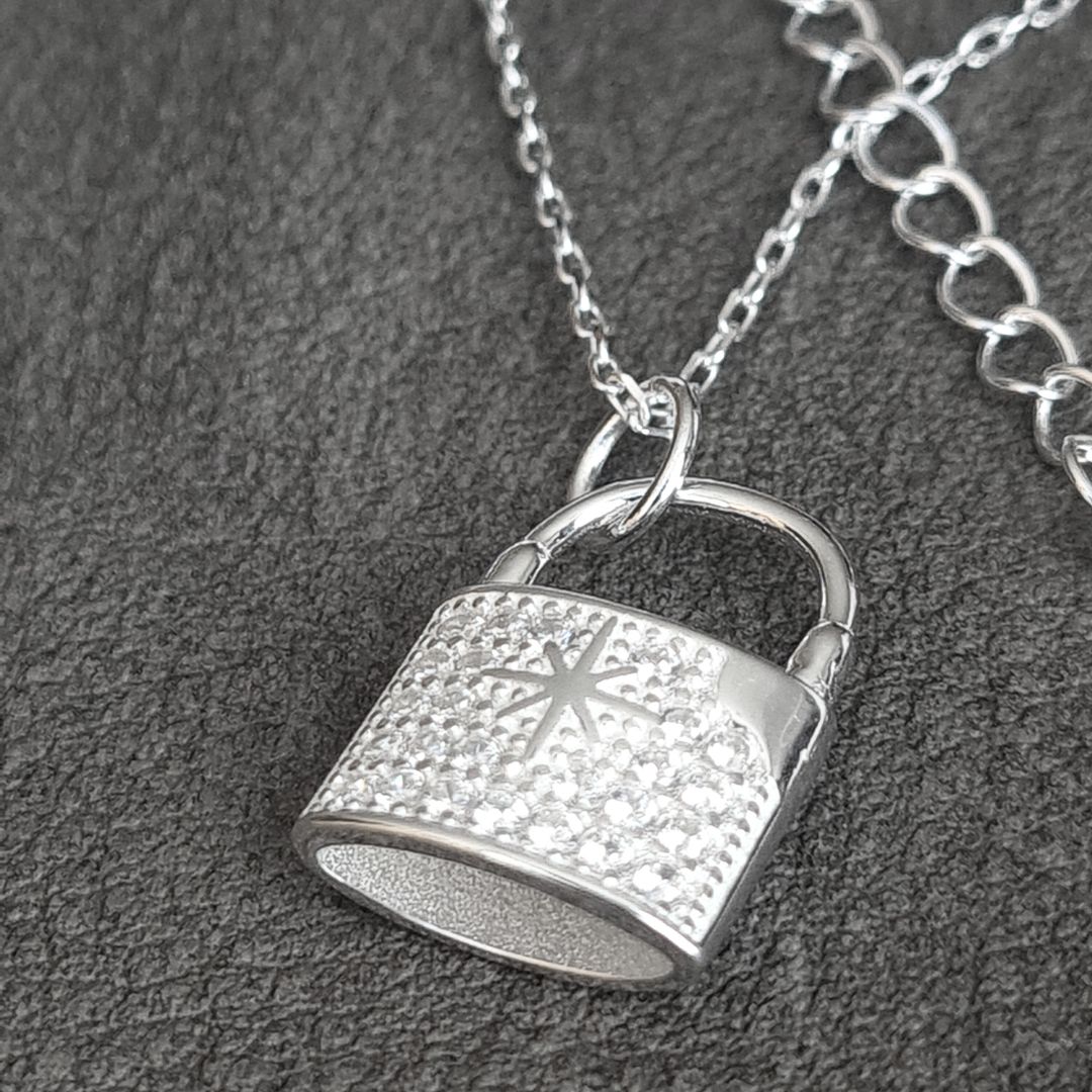 Collar candado Plata 925 Dorada