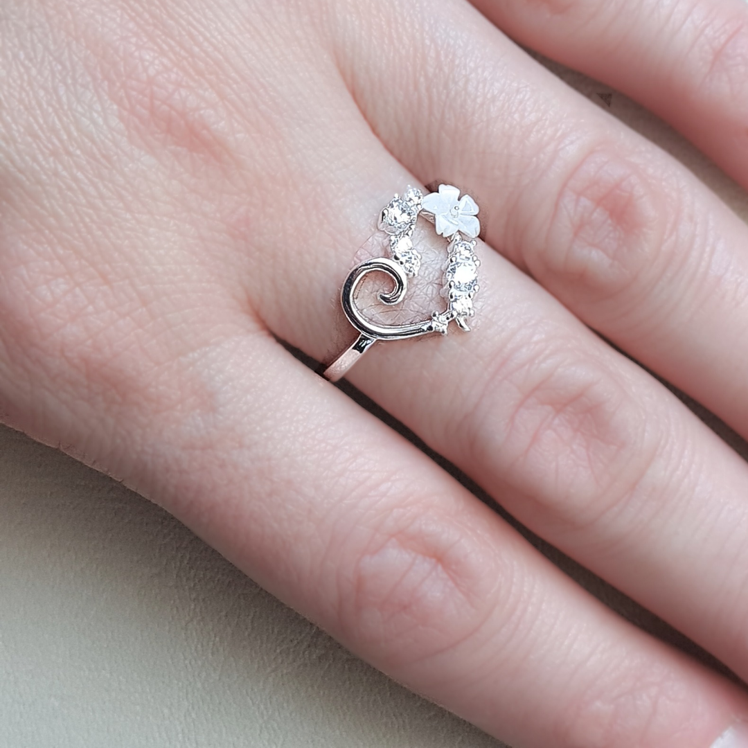 Anillo de Plata 925 con circones y nácar