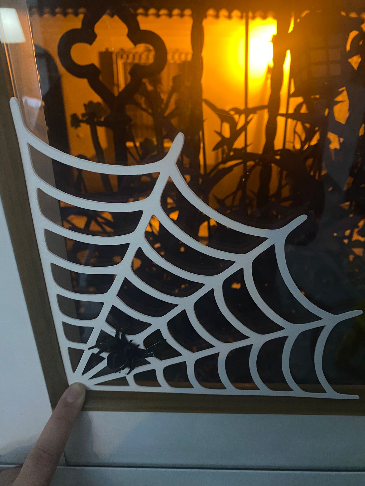Decoración de telaraña con araña