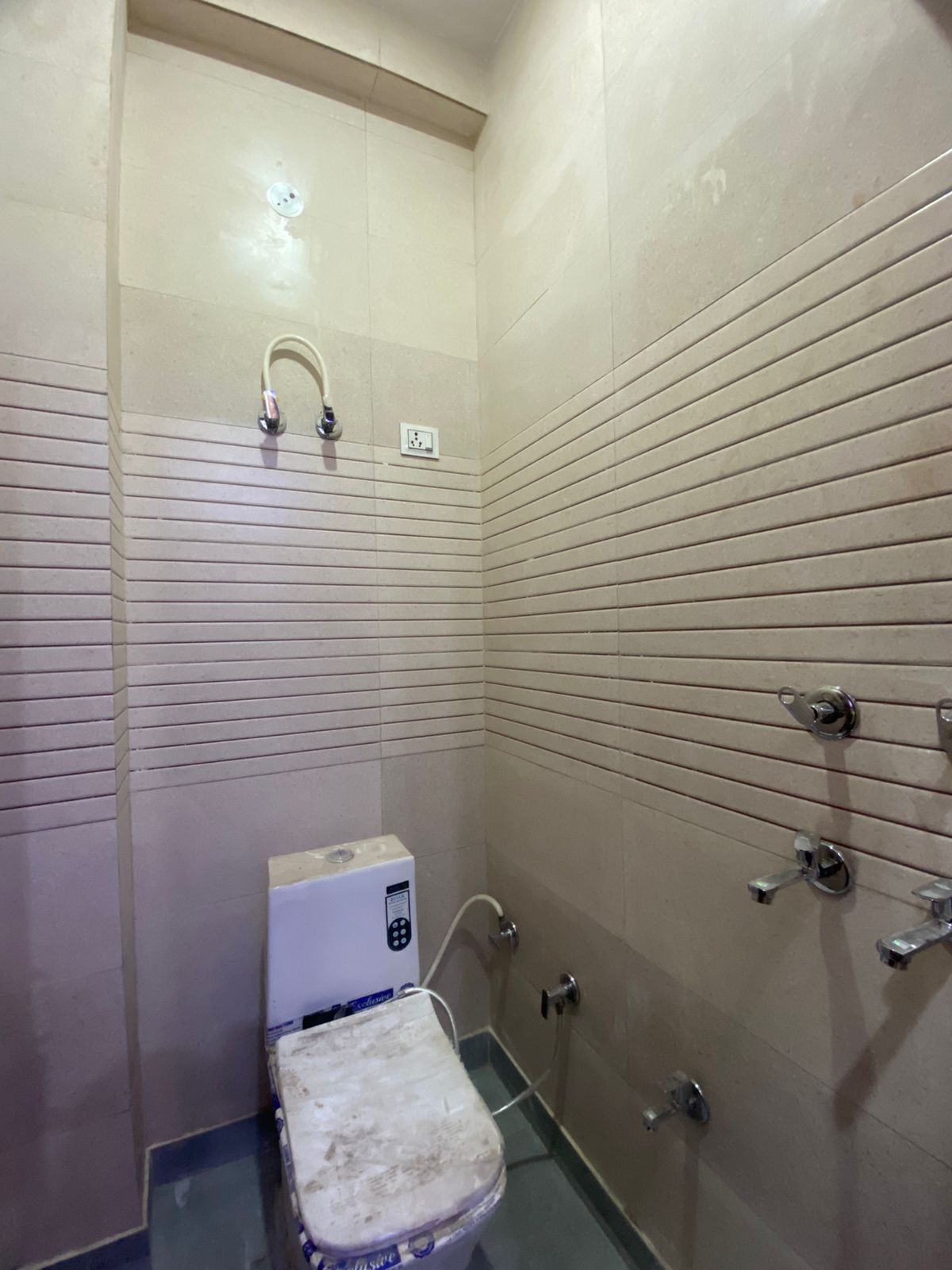 2 BHK FLAT APARTMENT 