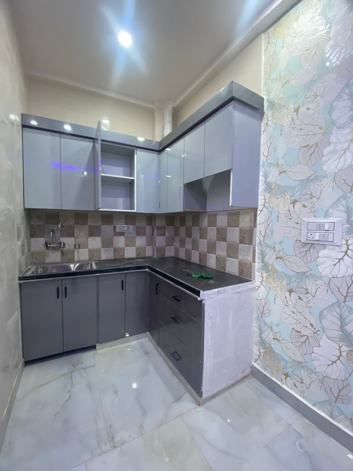 2 BHK FLAT APARTMENT 
