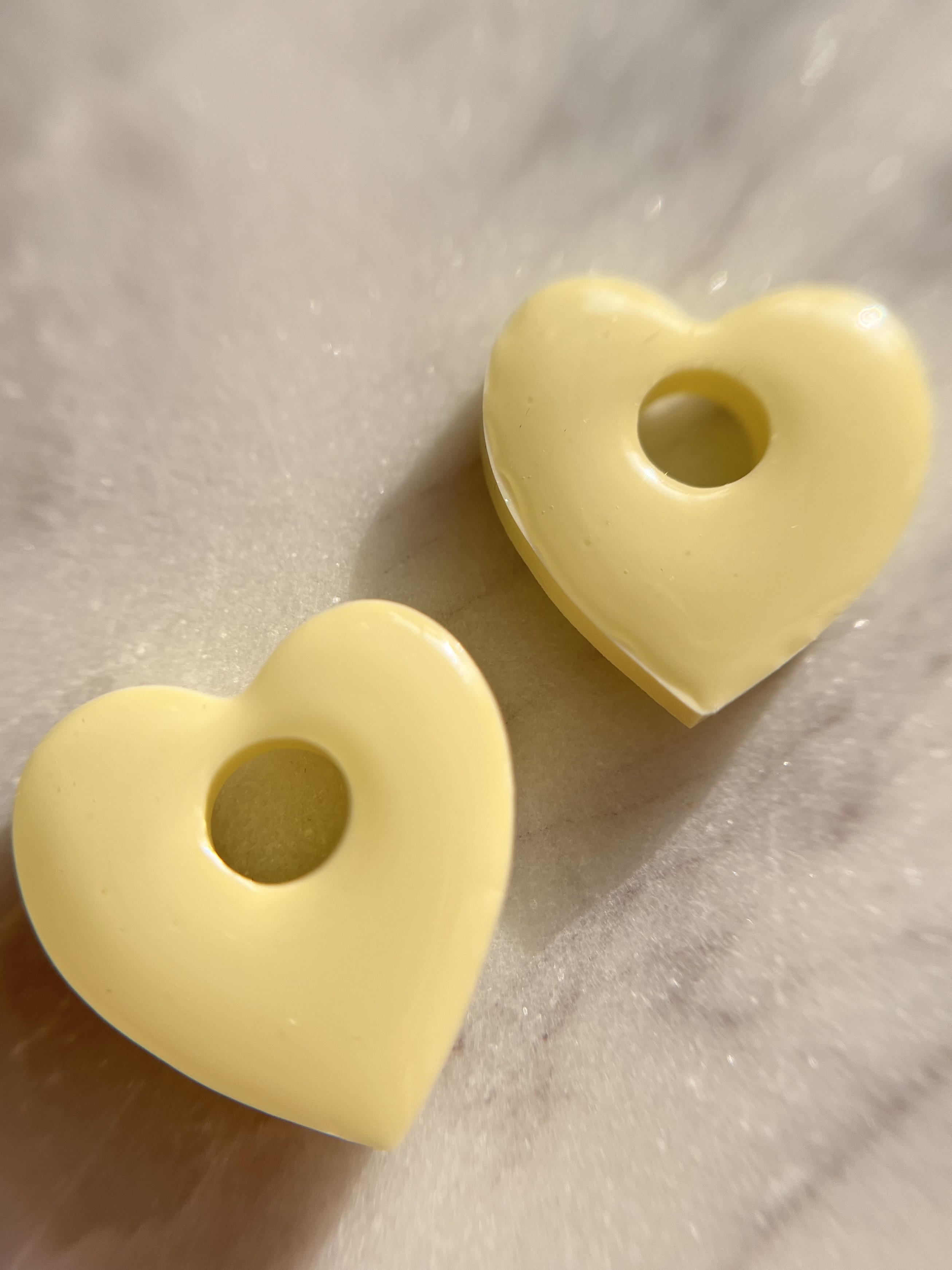 Coeur Jaune Pastel