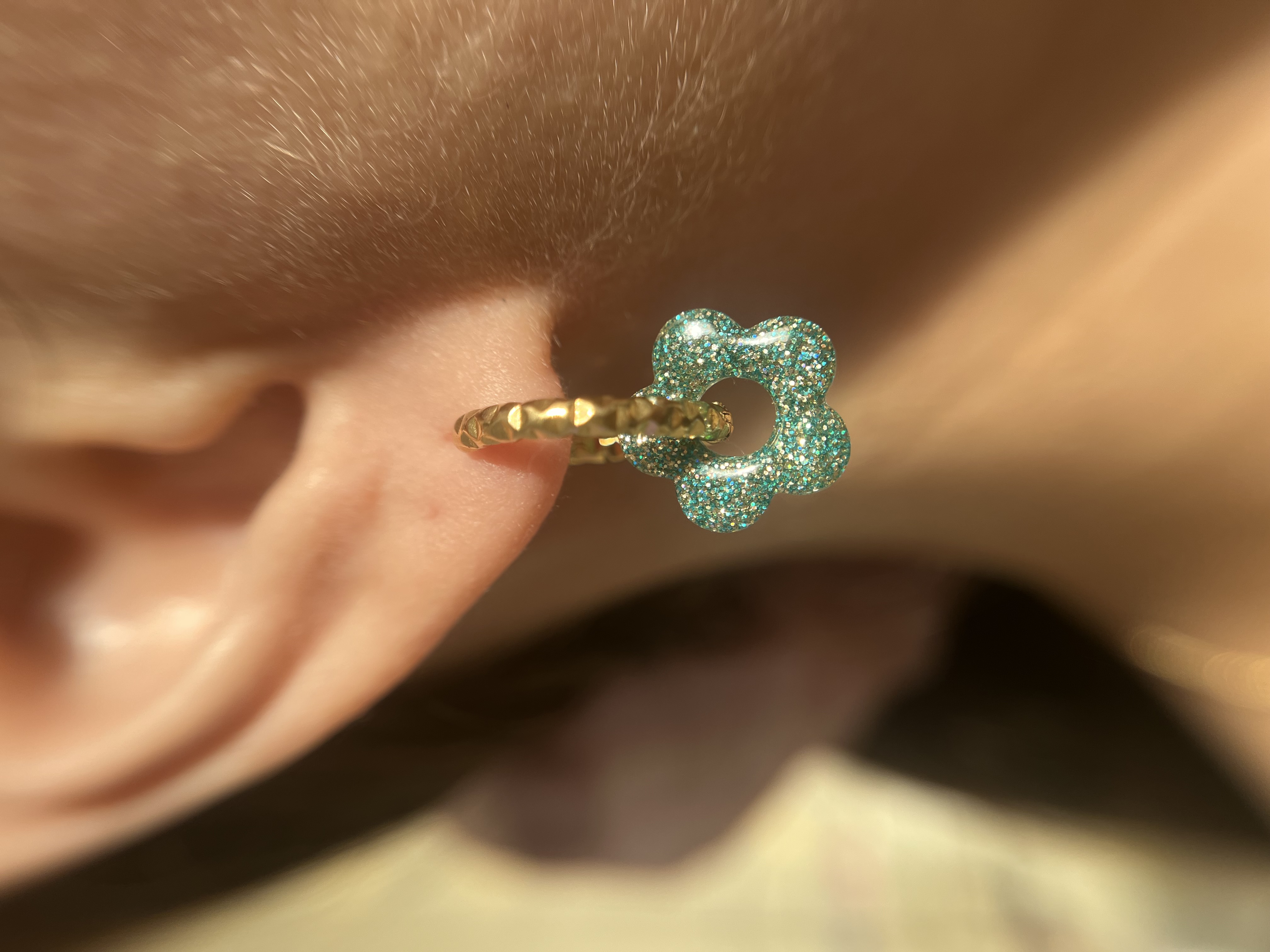 Flower paillettes turquoise et doré