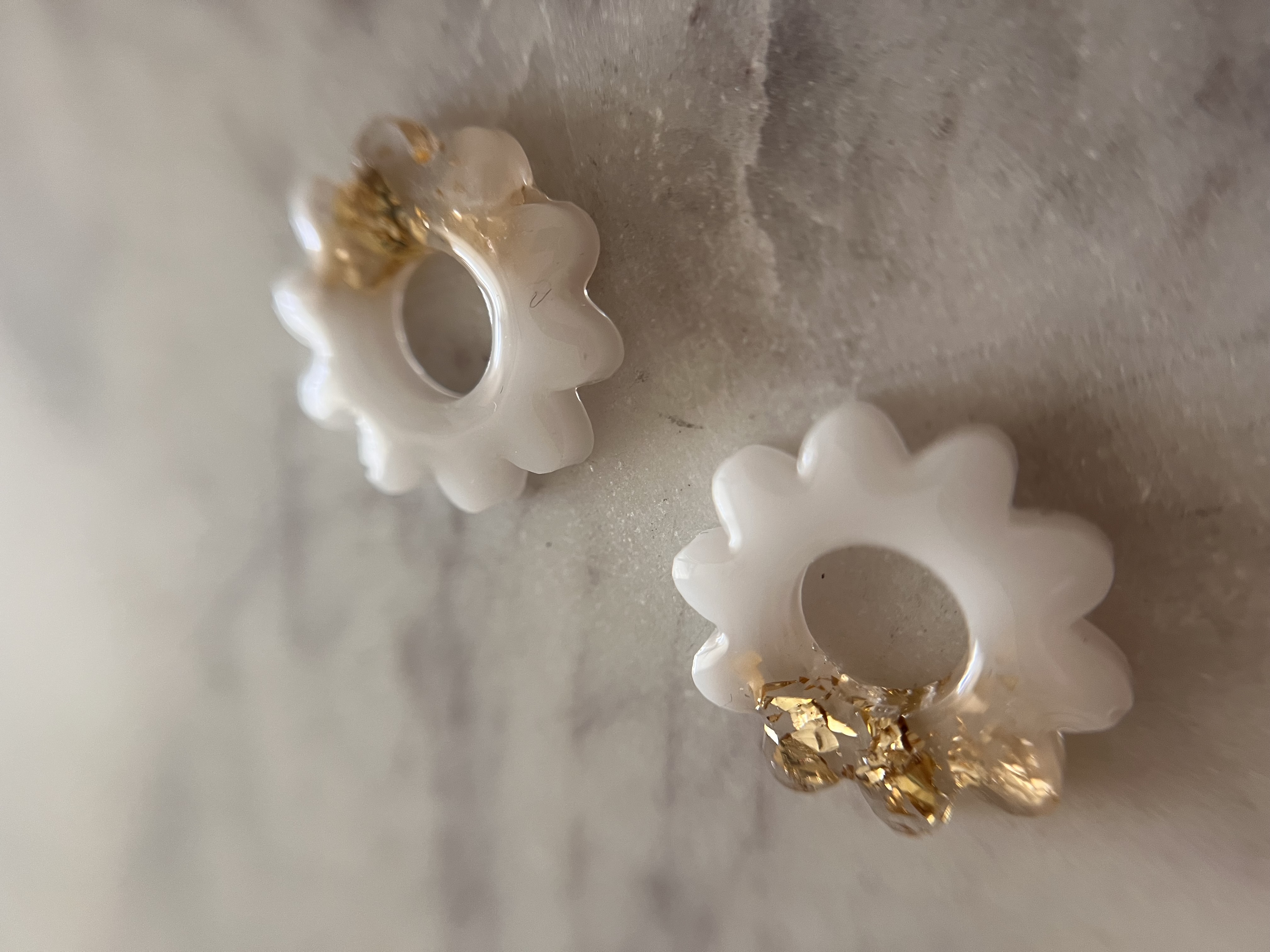 L'Amoureuse blanc et feuille d'or