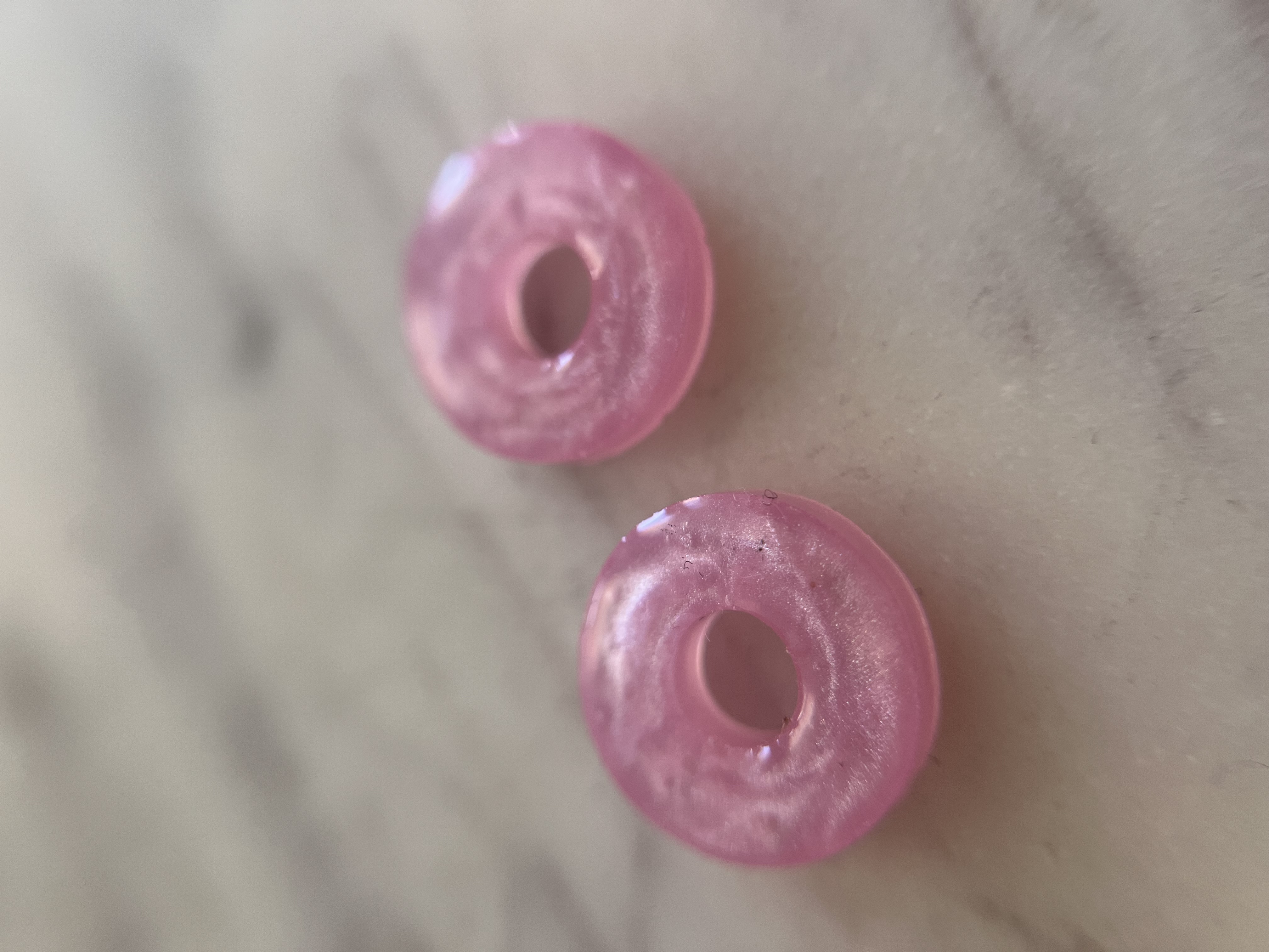 Louve rose nacré