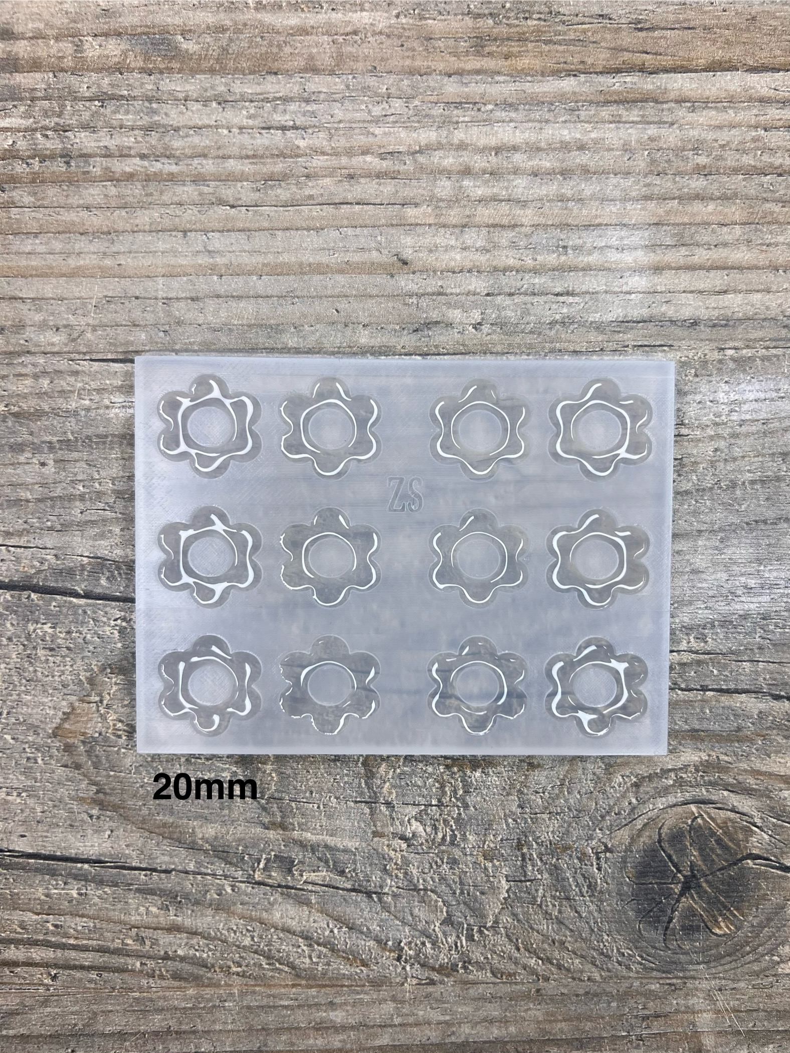 Moule Fleur 6 pétales 20mm