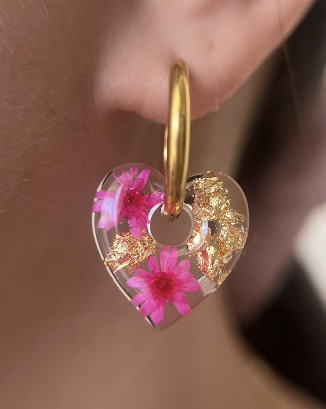 Coeur fleur rose et feuille d'or