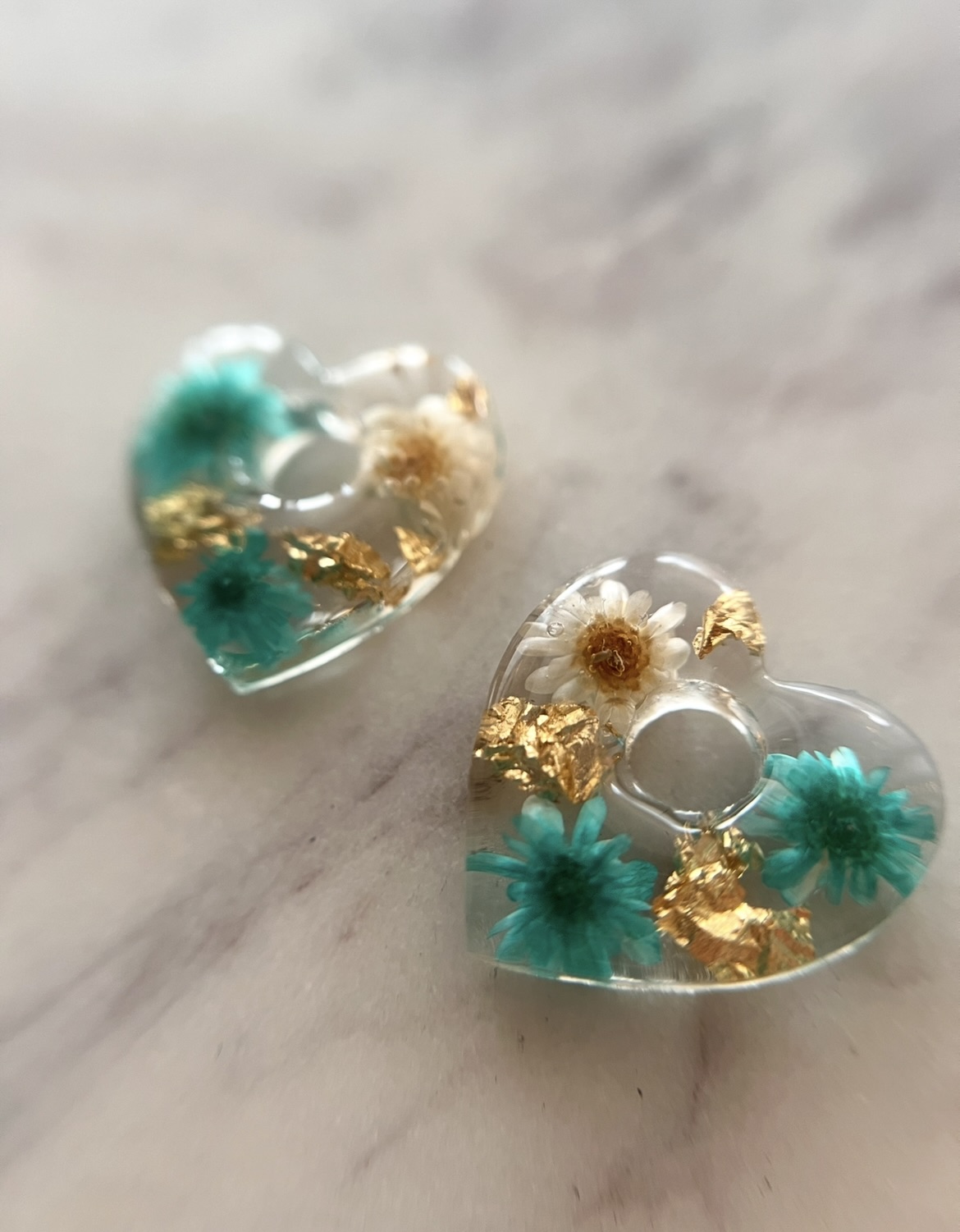Coeur fleur turquoise et blanche