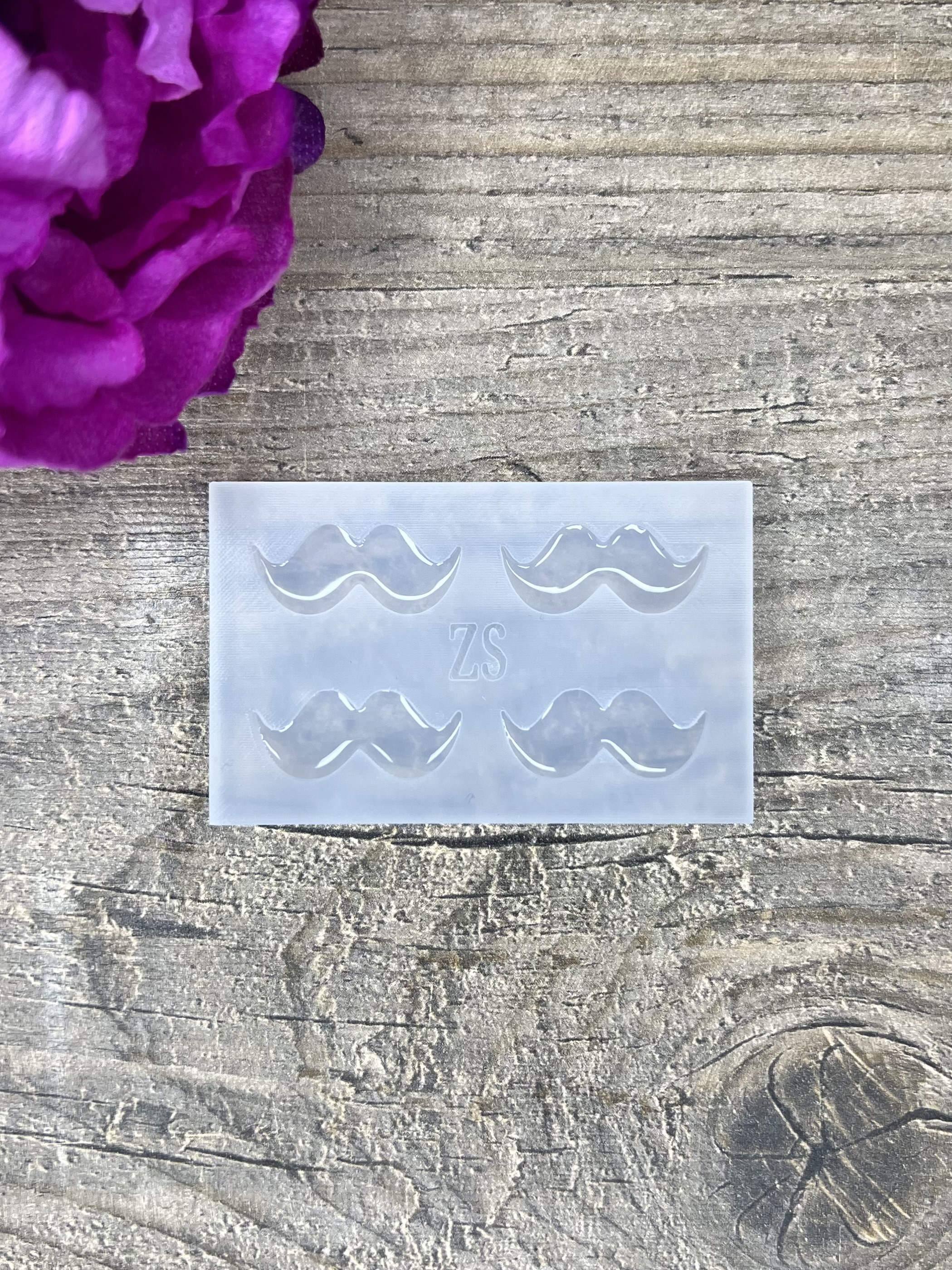 Moule Moustache 25mm