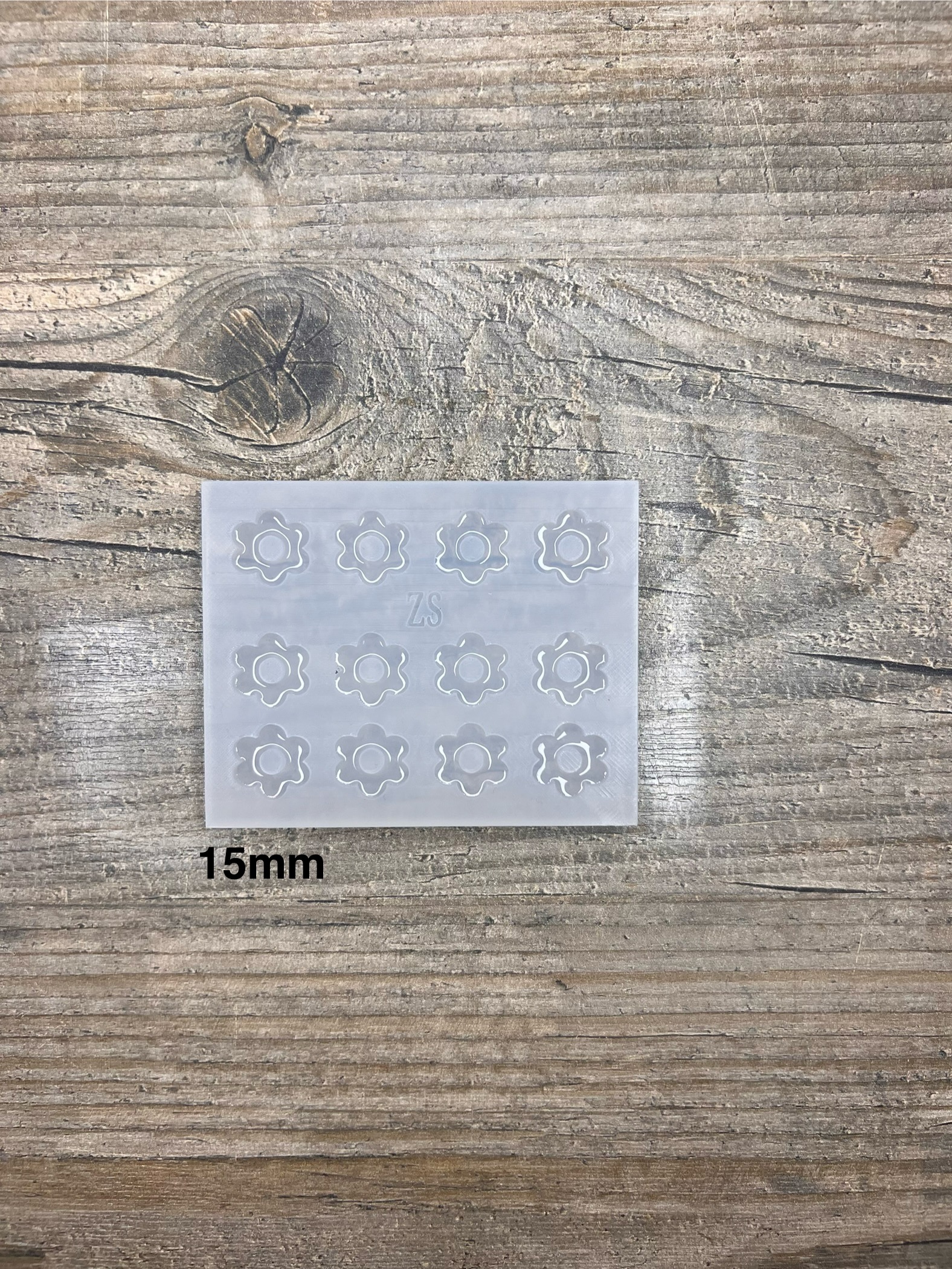 Moule Fleur 6 pétales  15mm