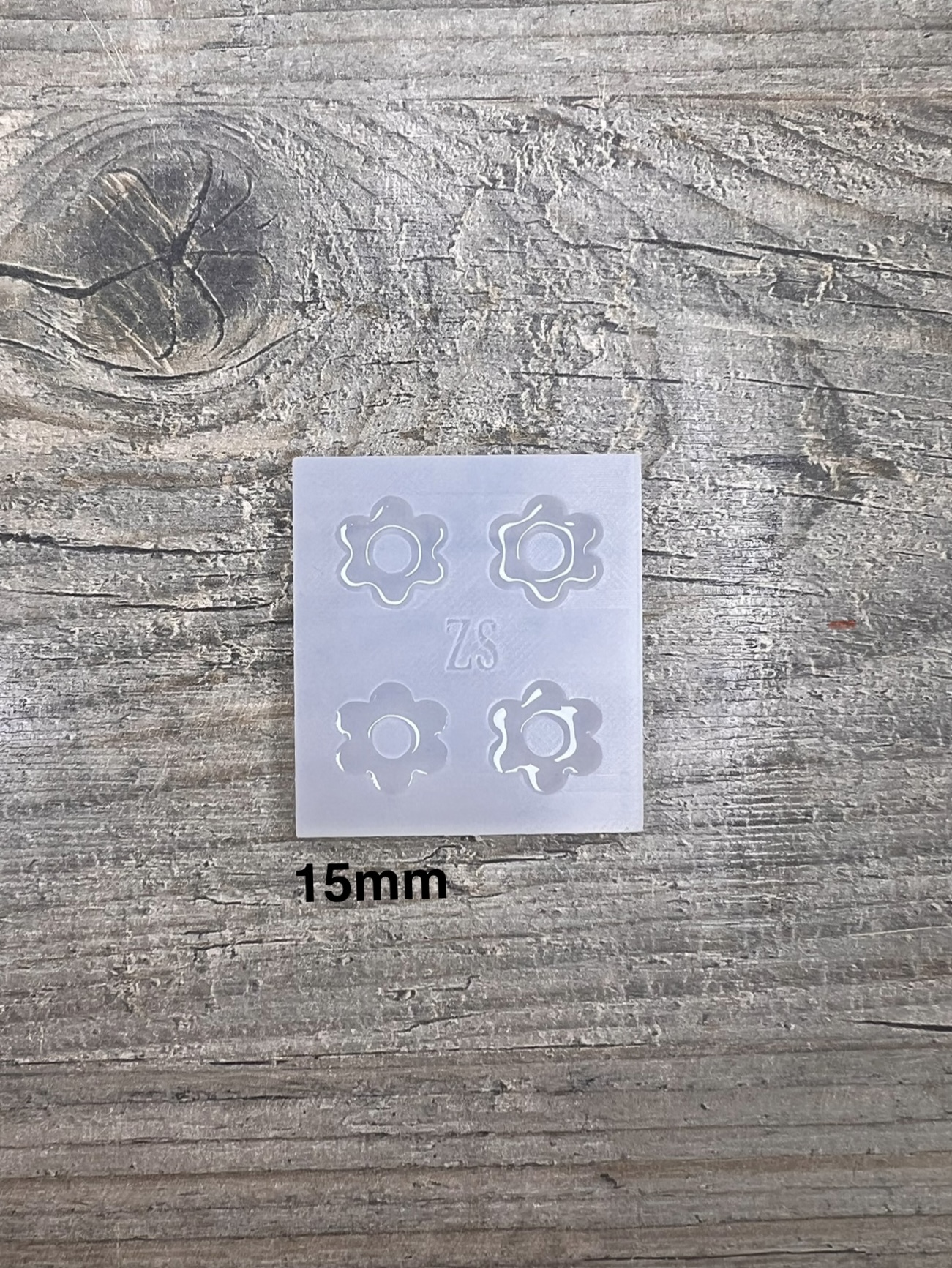 Moule Fleur 6  pétales 15mm