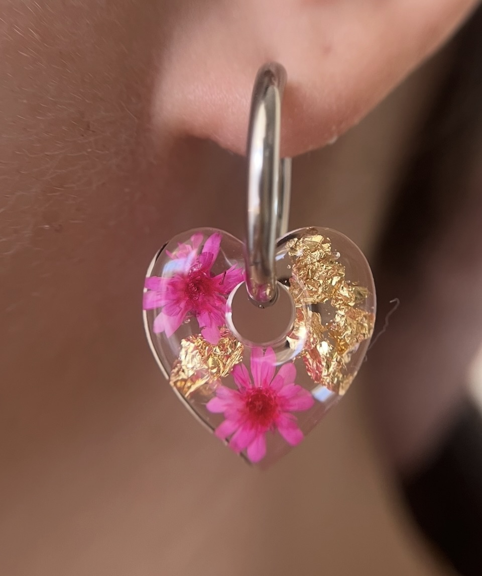 Coeur fleur rose et feuille d'or