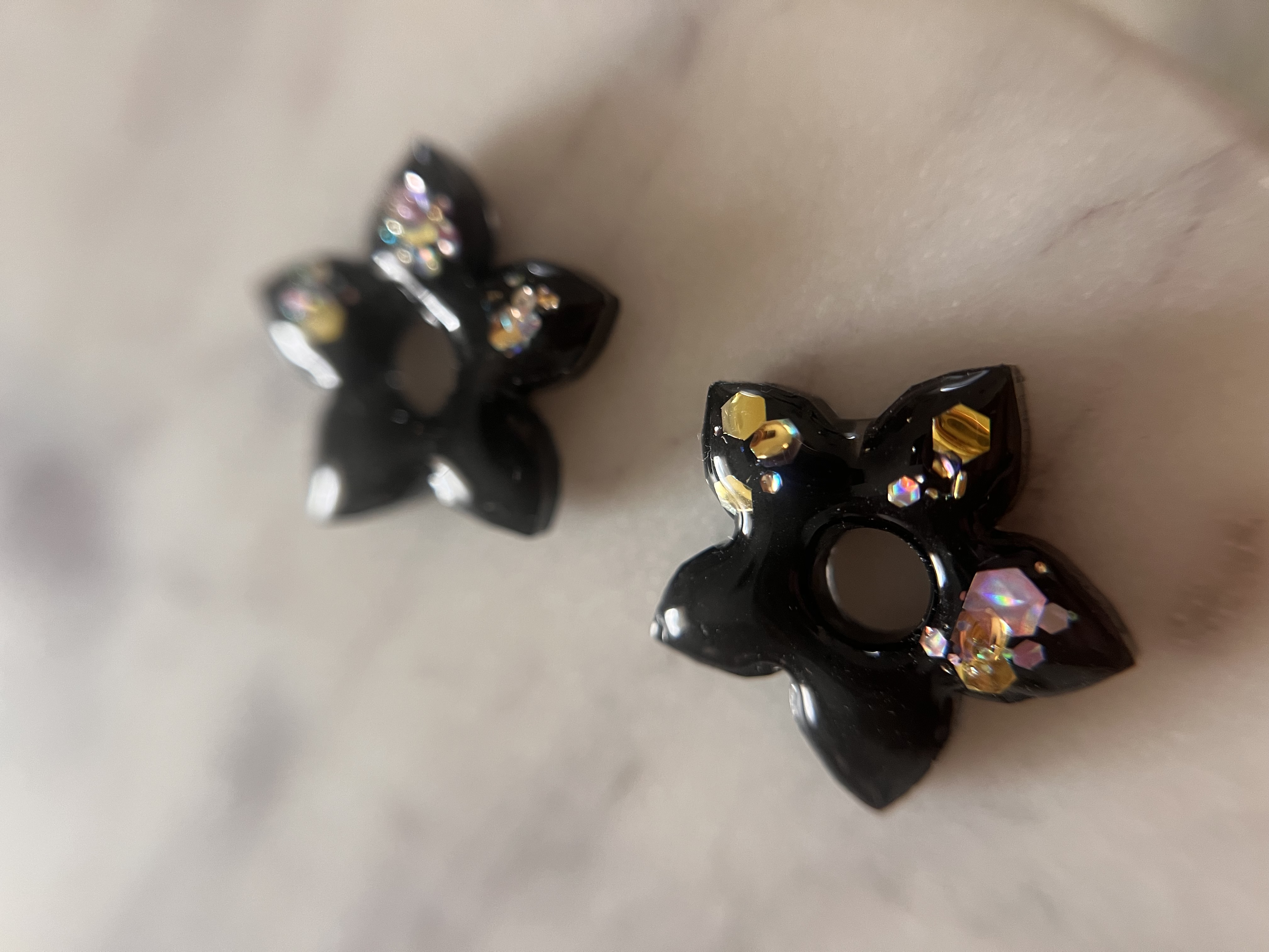 Vanilla noir et holographique