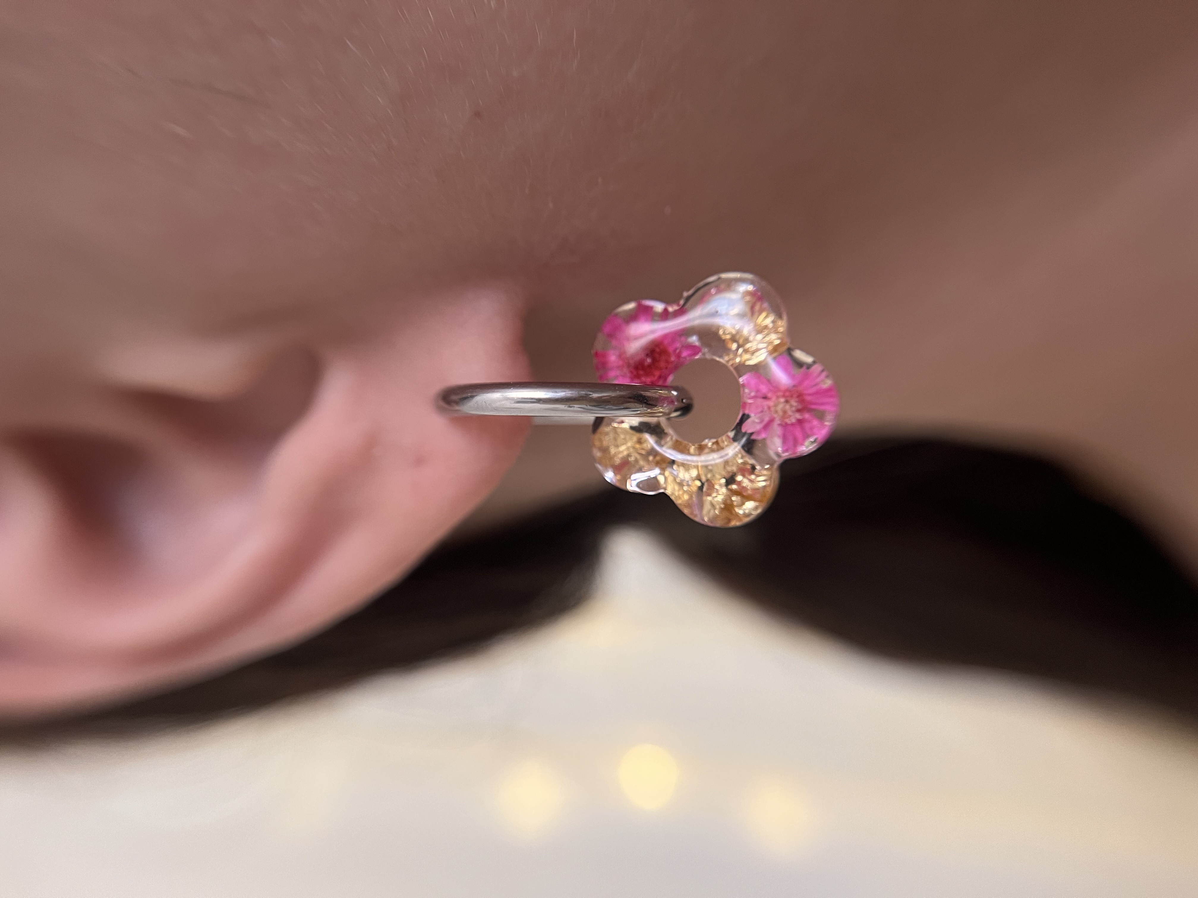 Flower avec fleur rose et feuille d'or