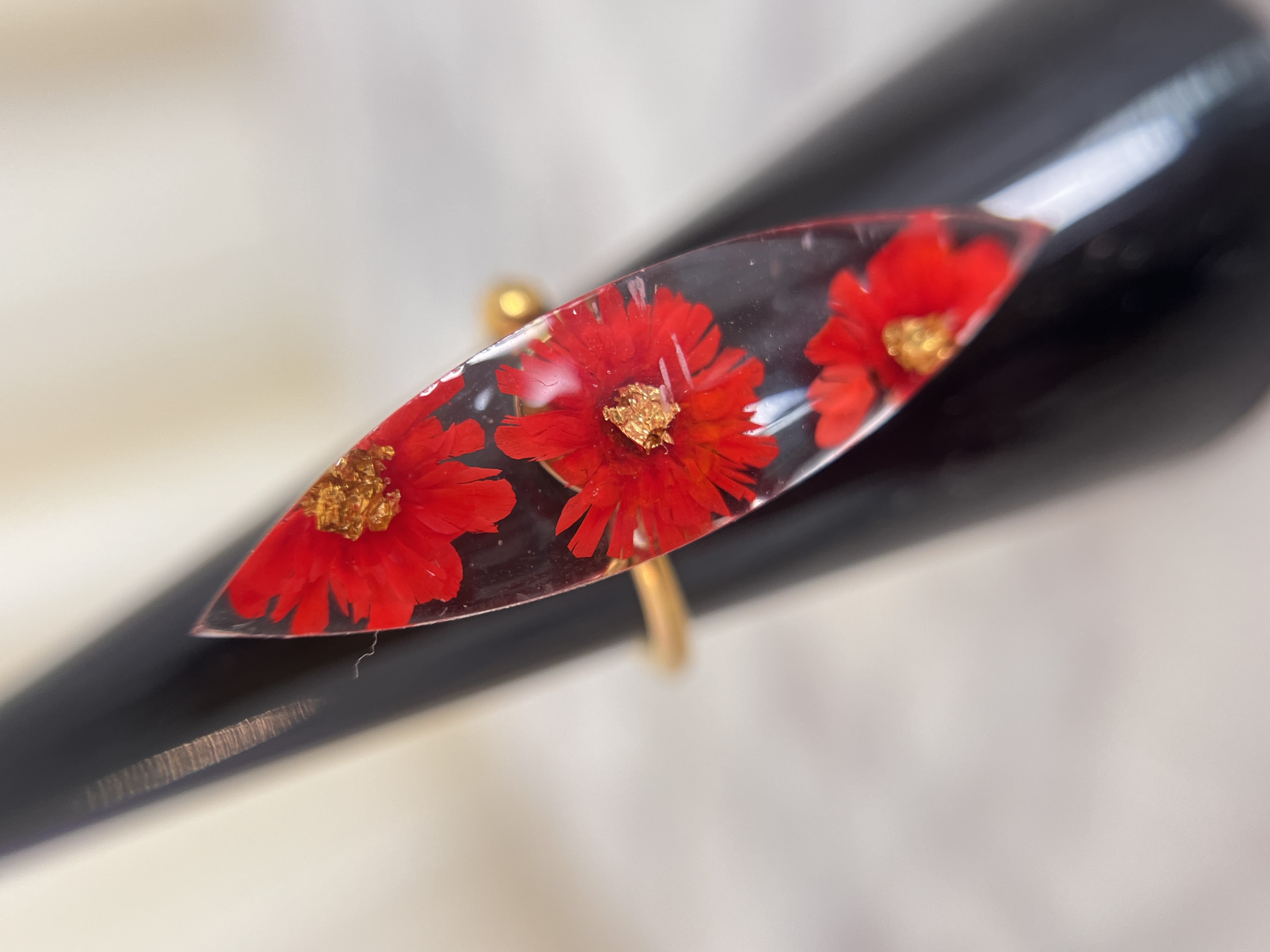 Bague fleur rouge