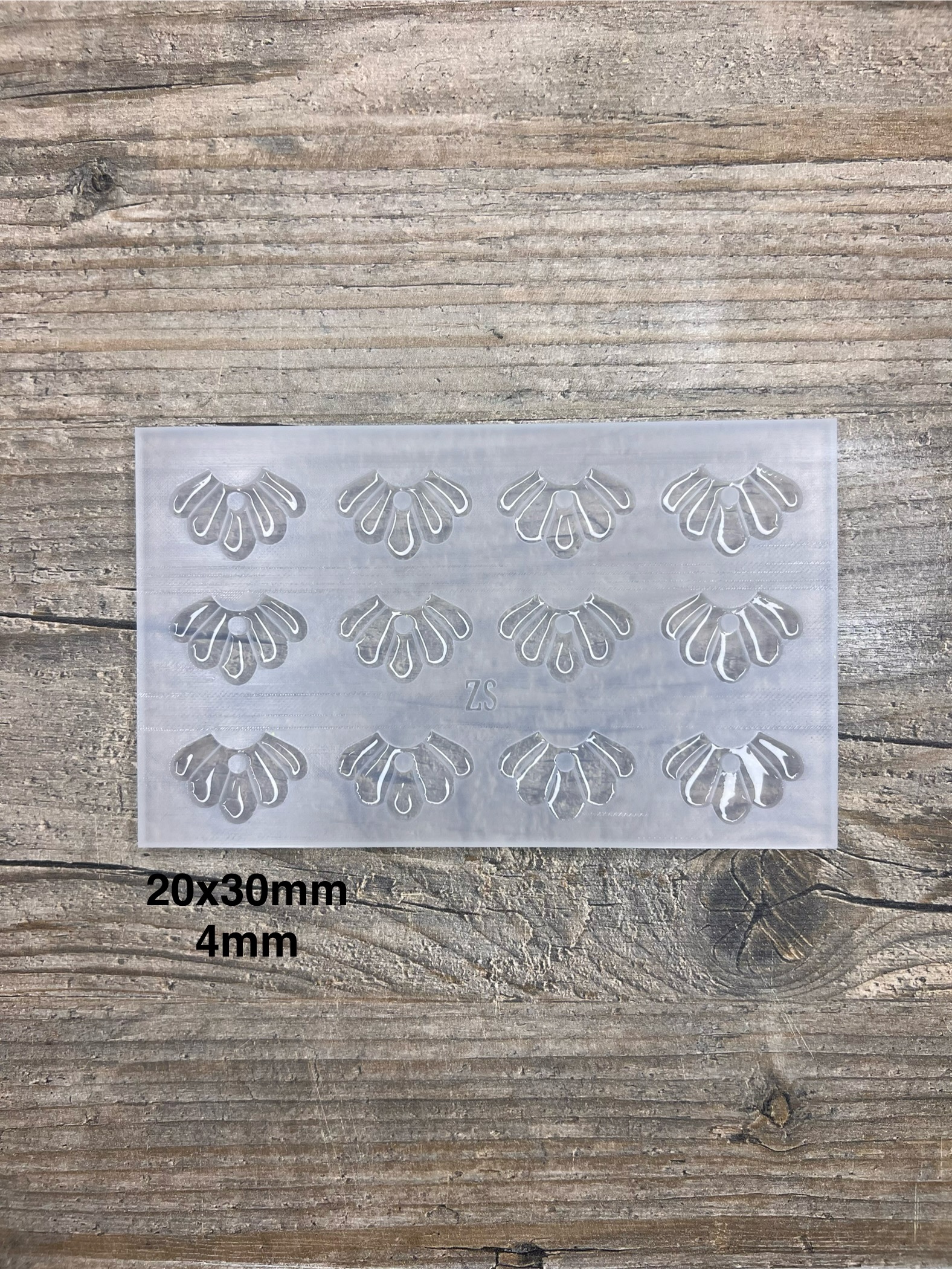 Moule Demi fleur 25mm