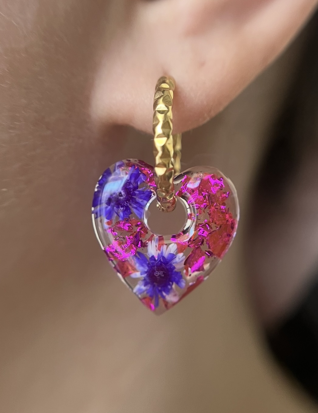 Coeur fleur mauve et feuille fuchsia 