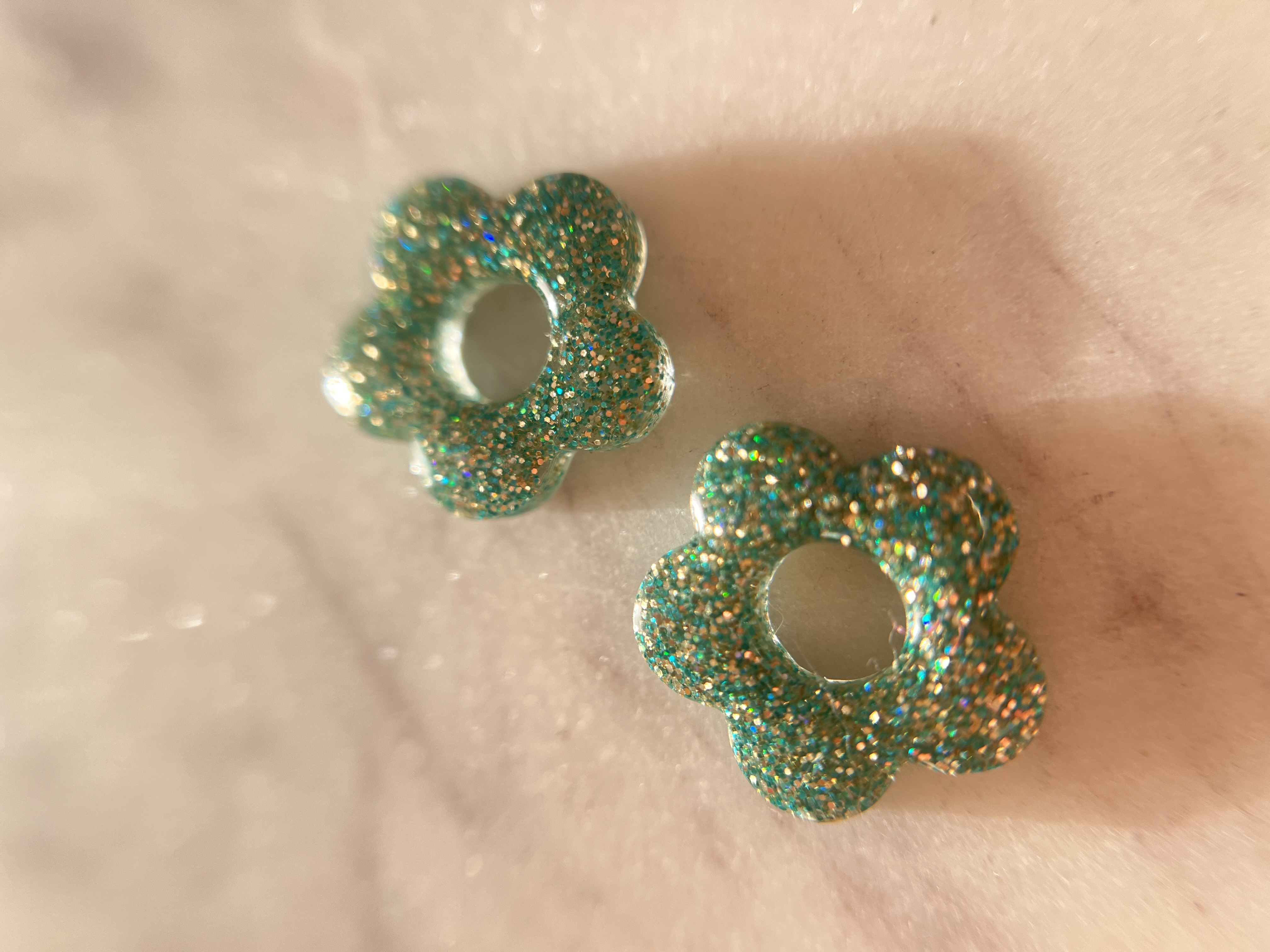 Flower paillettes turquoise et doré