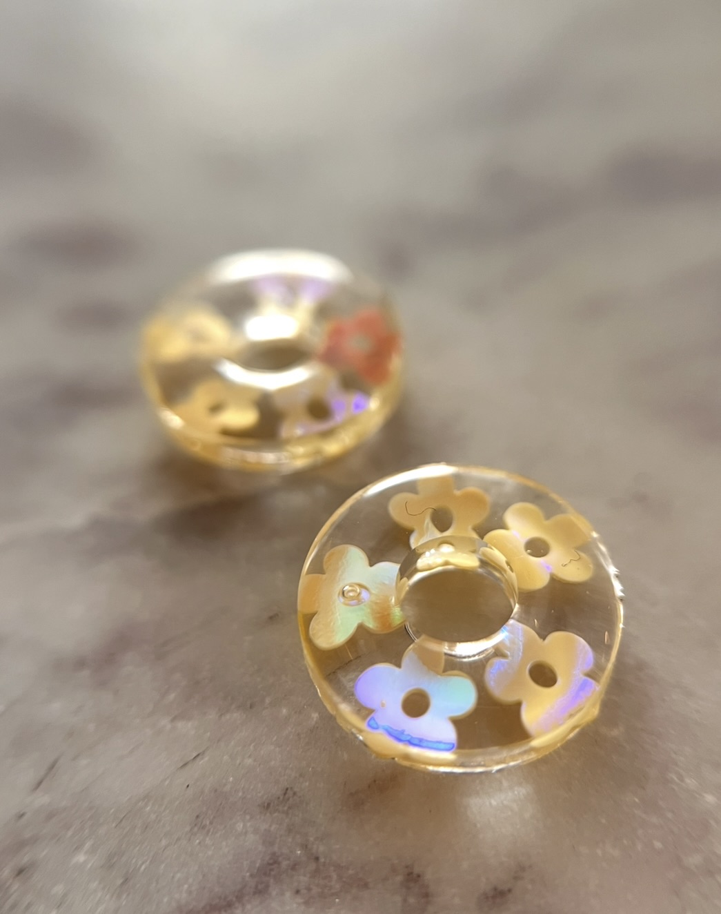 Louve fleur holographique jaune