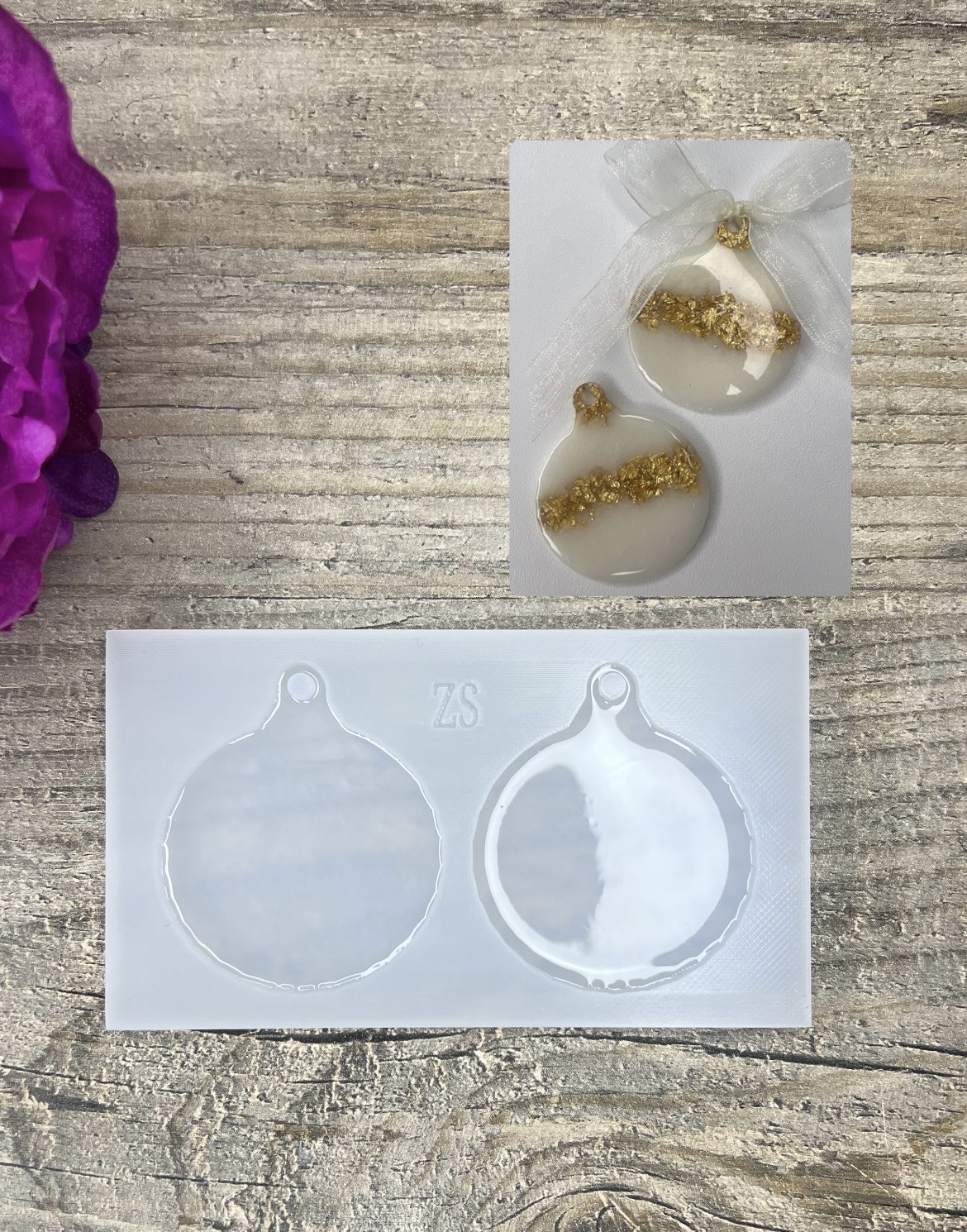 Moule Déco Boule de Noël 50x43mm