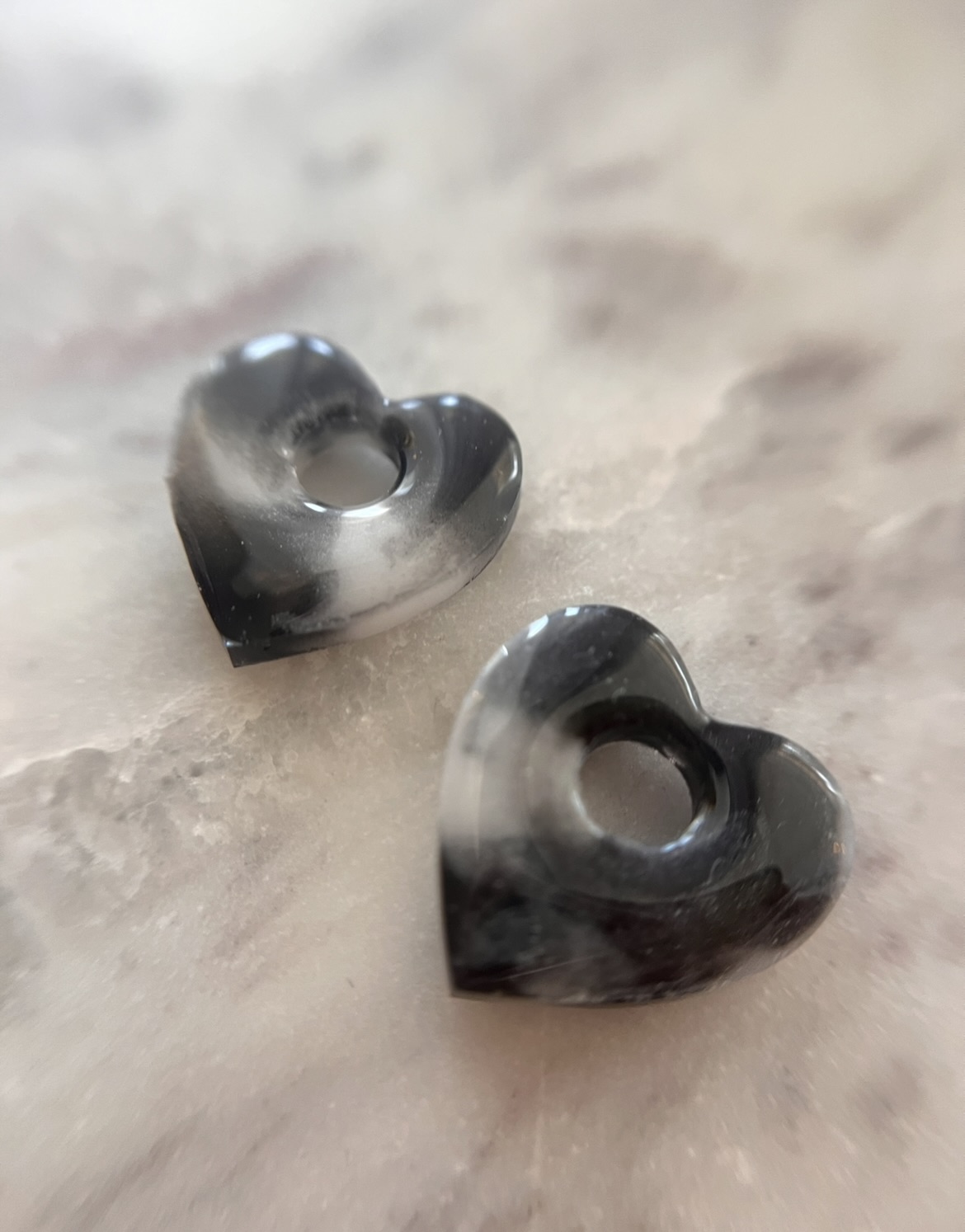 Coeur marbré noir et blanc