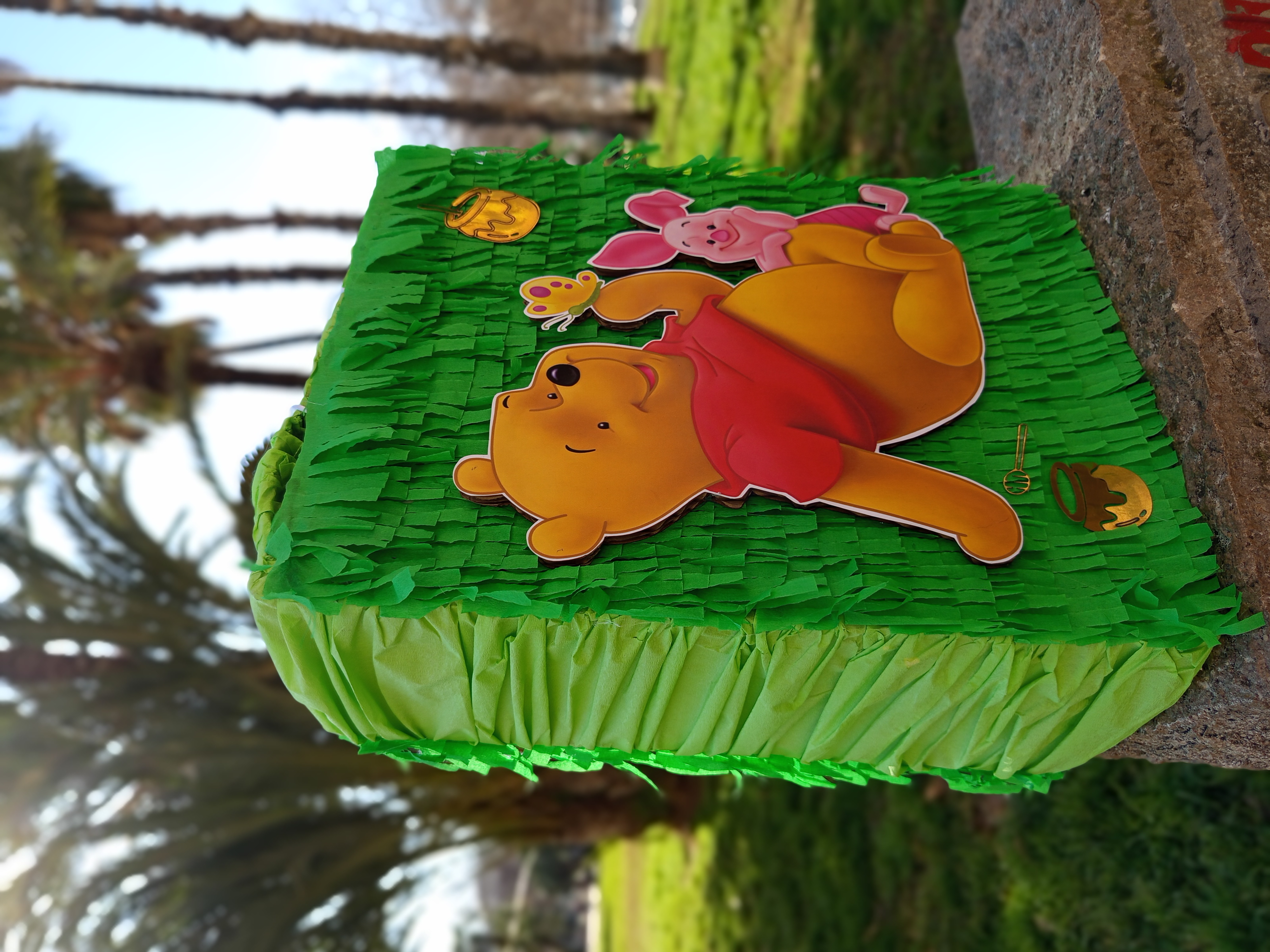 Piñata de Winnie the Pooh 40x30cm